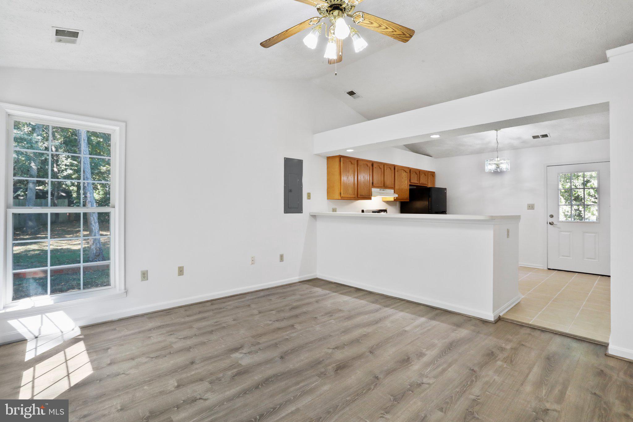 SPRING VALLEY - Residential