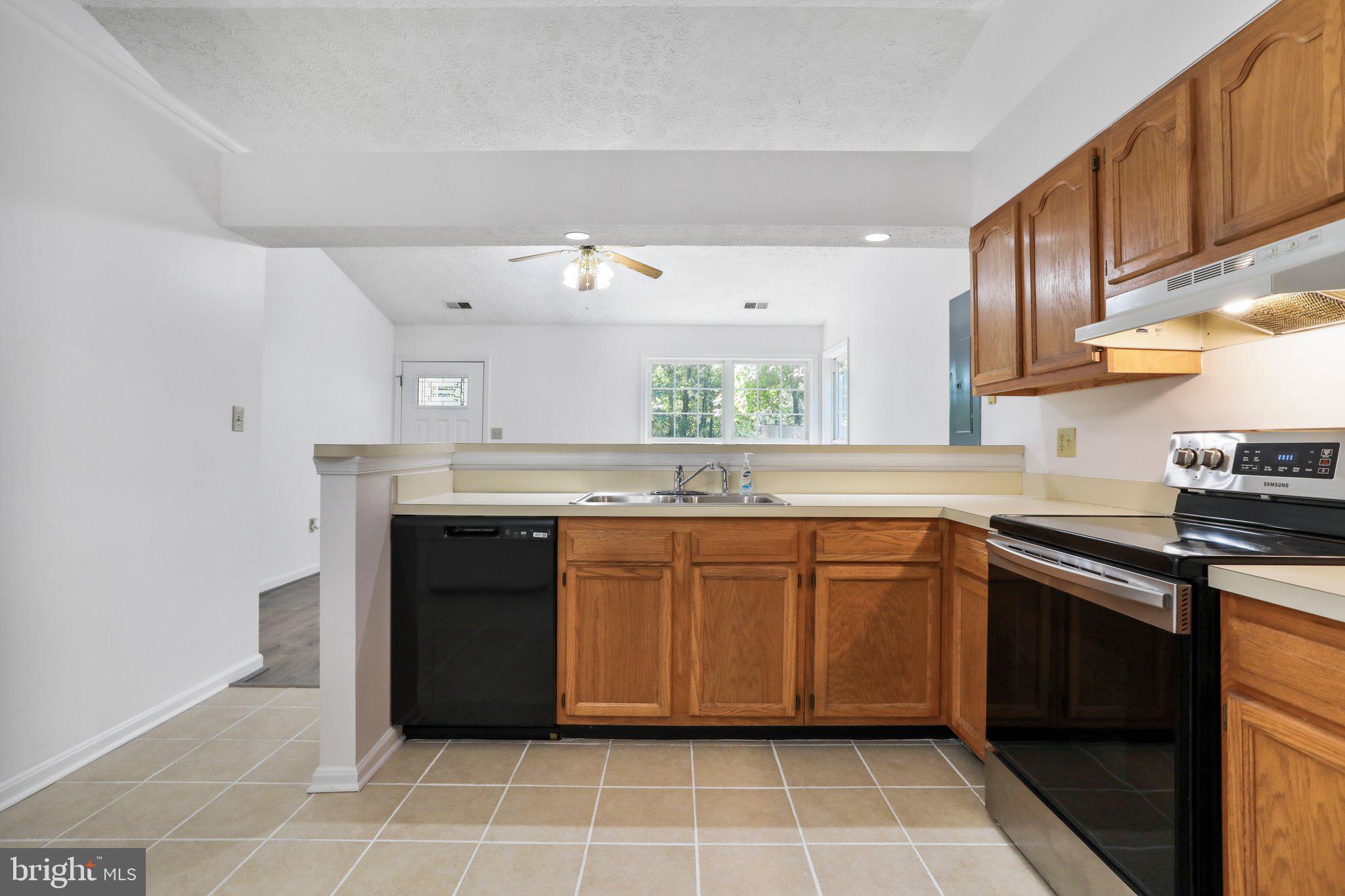 SPRING VALLEY - Residential