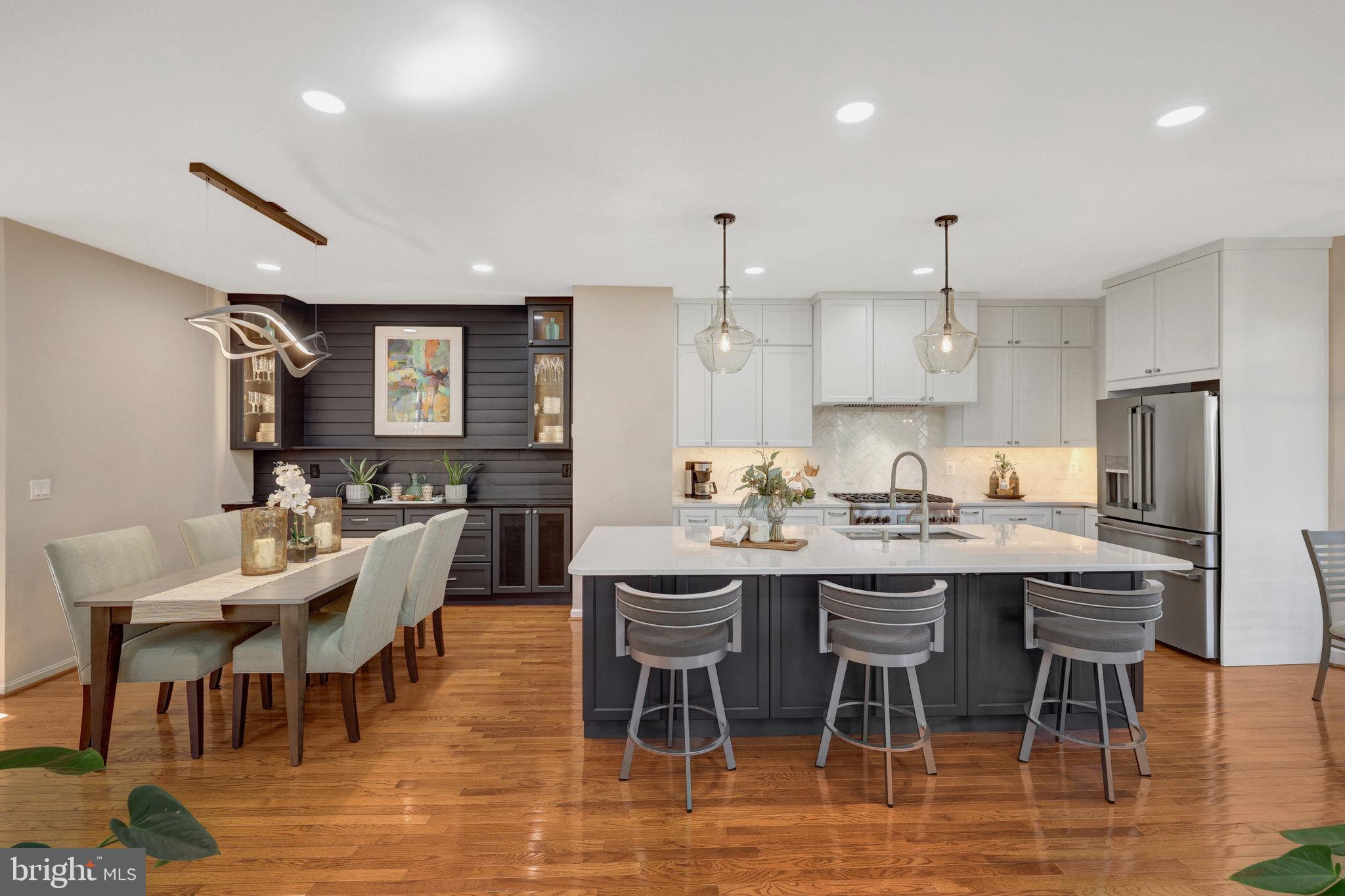 RESTON - Residential