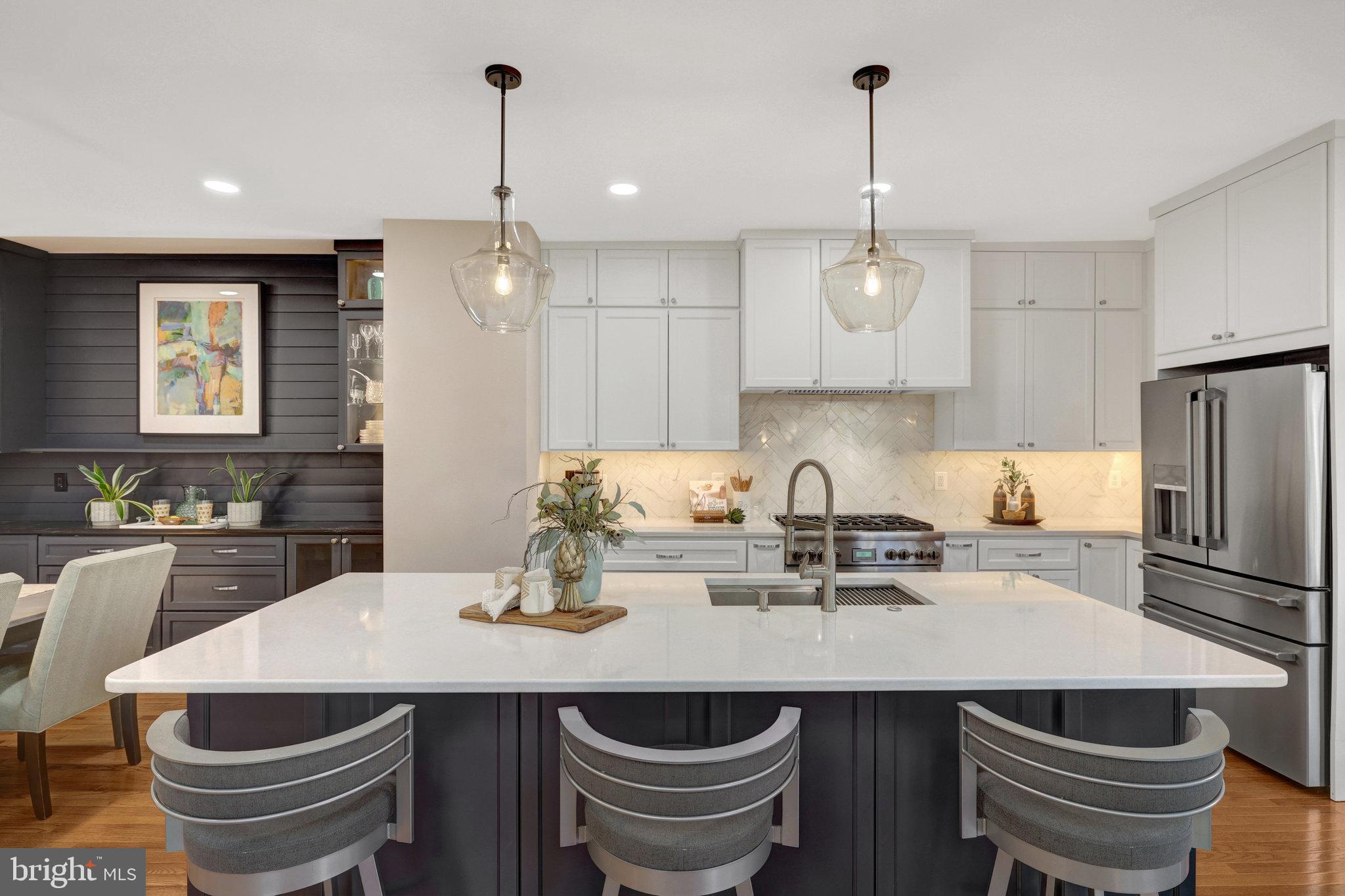 RESTON - Residential