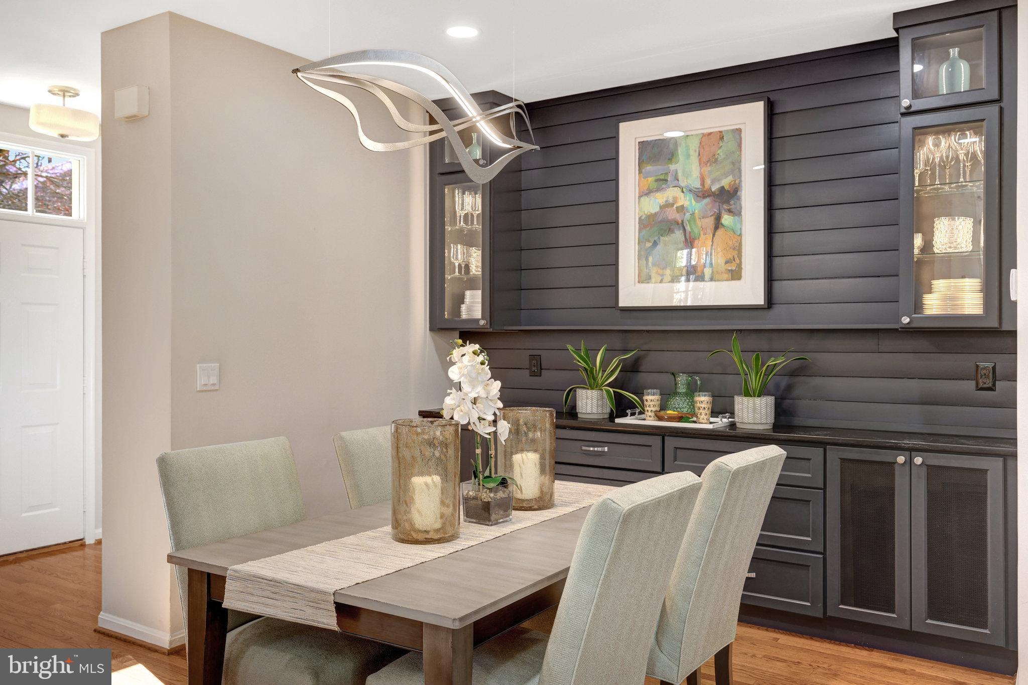 RESTON - Residential