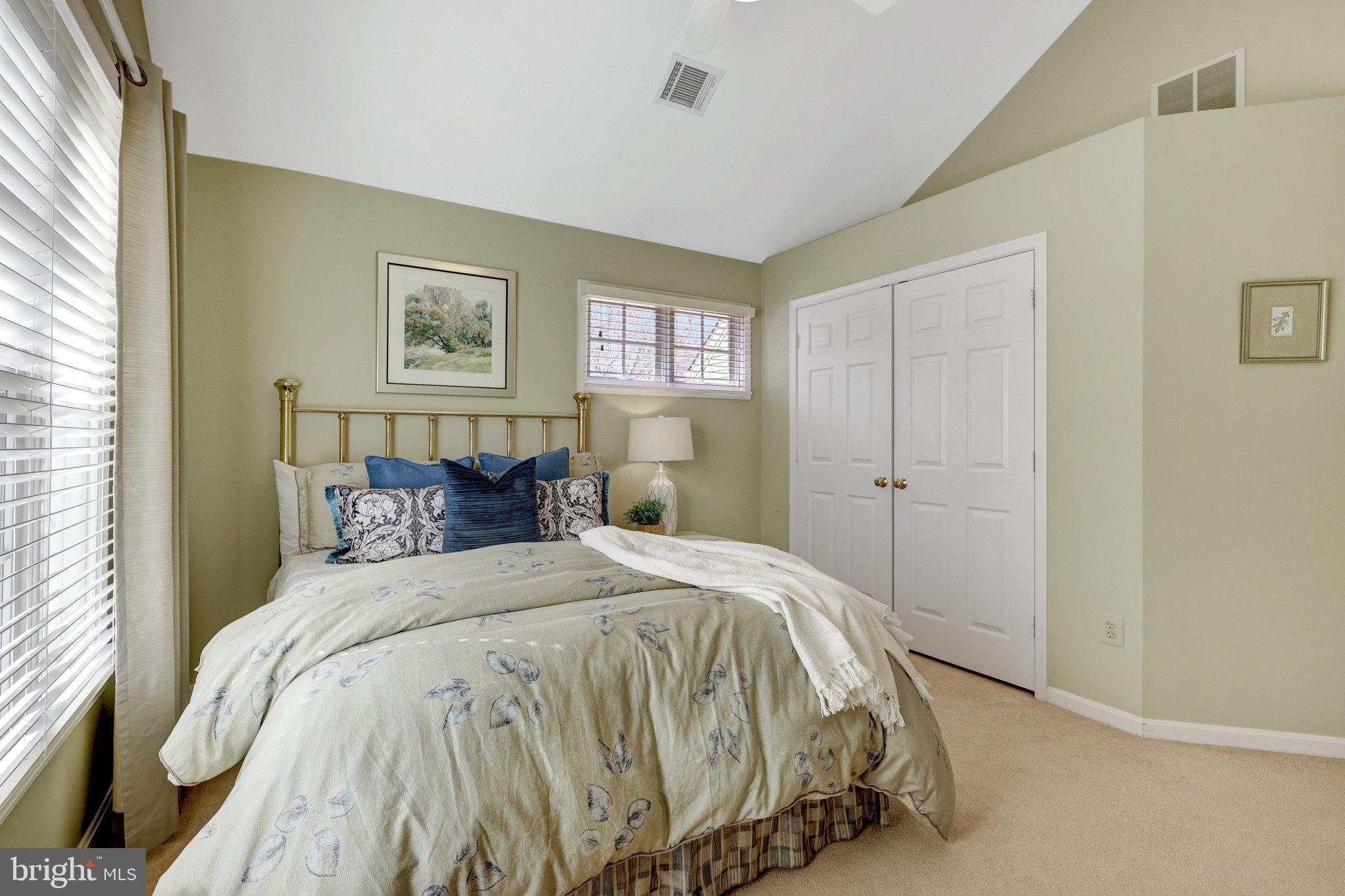 RESTON - Residential