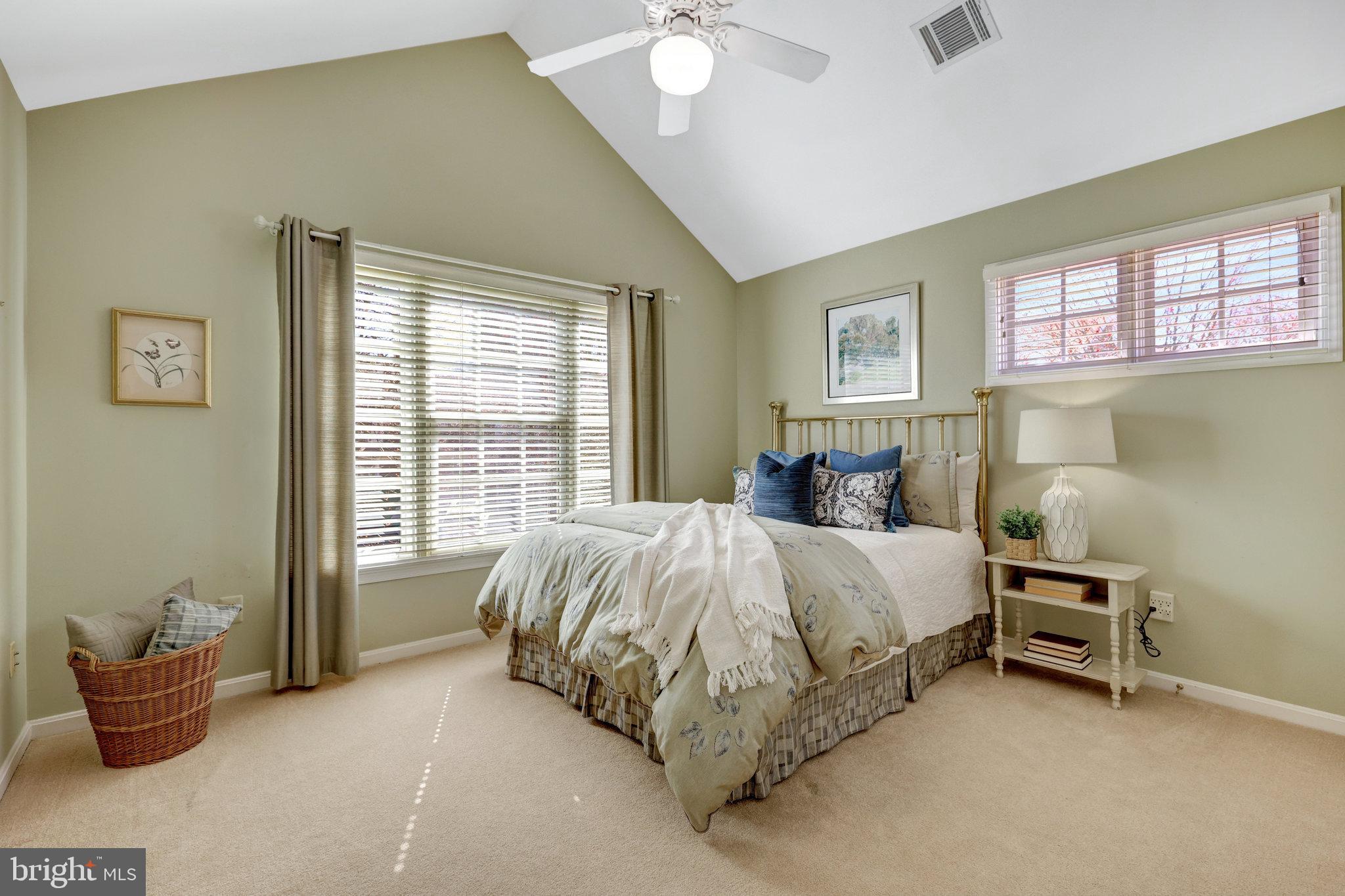 RESTON - Residential