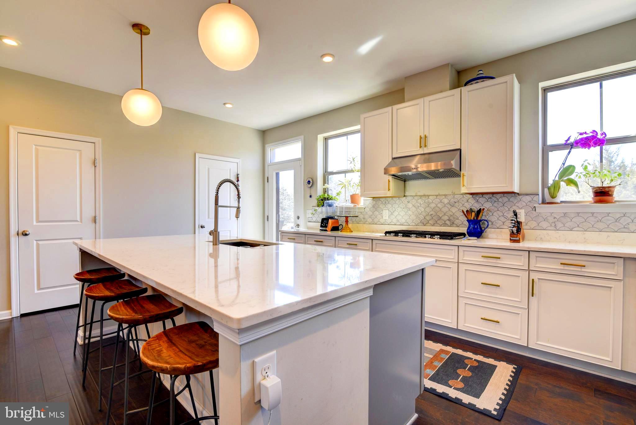 LOUDOUN PLACE - Residential Lease