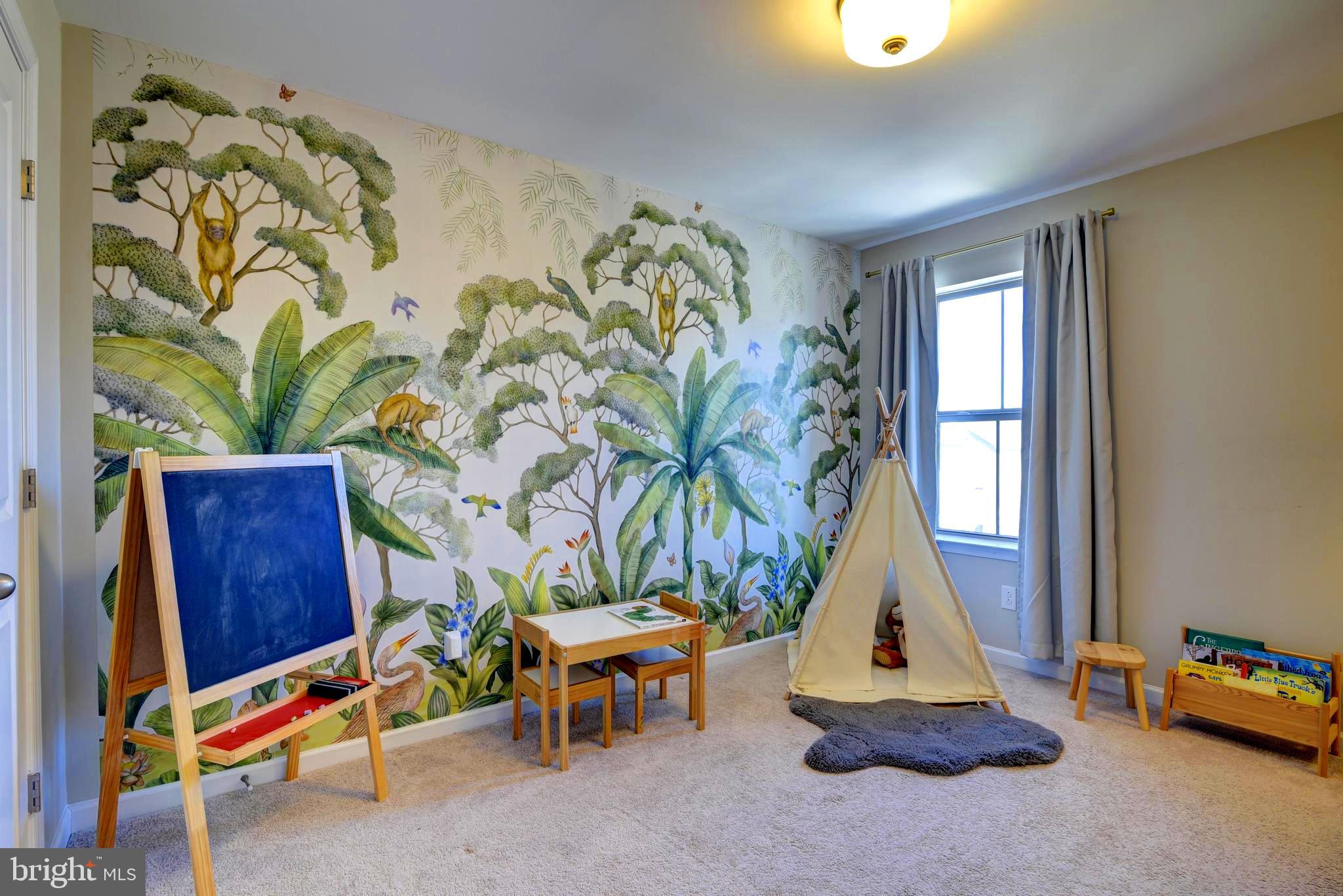 LOUDOUN PLACE - Residential Lease