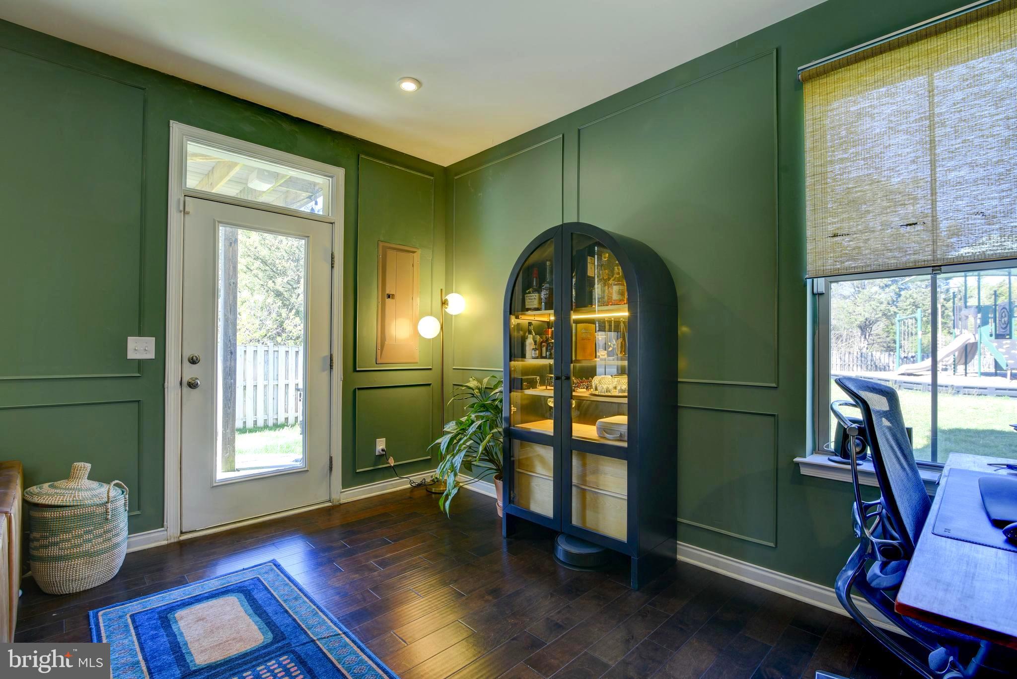 LOUDOUN PLACE - Residential Lease