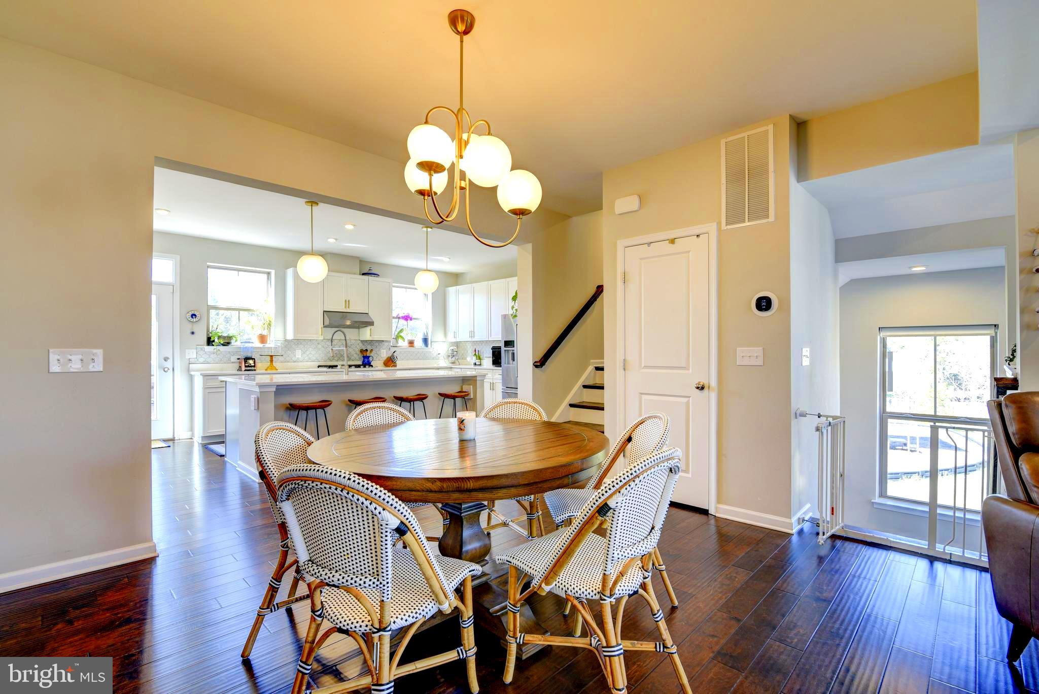 LOUDOUN PLACE - Residential Lease