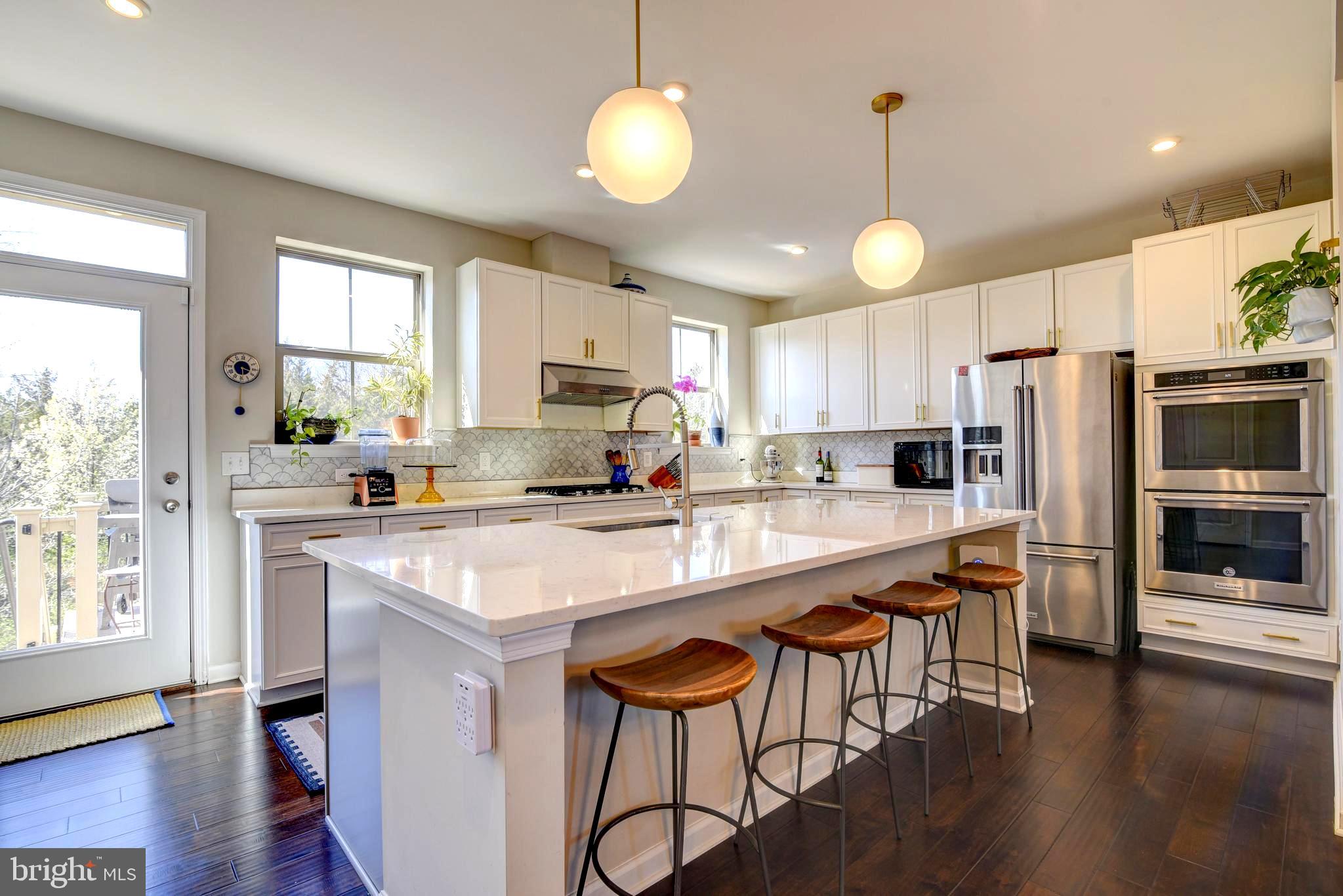 LOUDOUN PLACE - Residential Lease