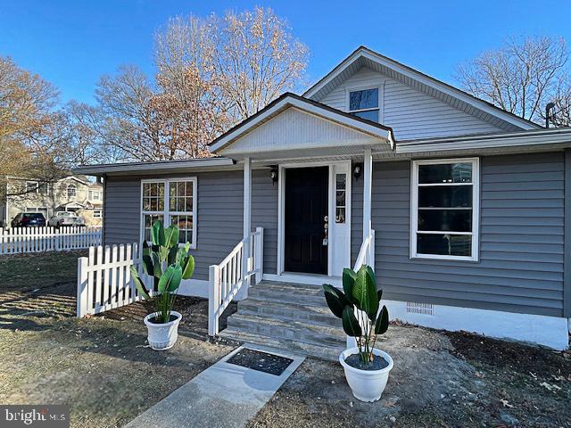 NEW PRICE $410000
WE WILL ALSO HAVE SPECIAL BONUS TO CHANGE THE AC/UNITS
THE PROPERTY IS TOTAL RENOVADE AND CORRECTED SOME COSMETIC ISUES
THIS HOUSE HAVE 4 BEDRROMS WITH A DEN AND ALSO 2 FULL BATHROOMS
AND ALSO HAVE AN IN LAW SUITE.-IN THE GARAGE
THE HOUSE IS SOLD WITH INSPECTION
THE HOOUSE HABE AROUND 2000 SQ FTINCLUDED DE GARAGE