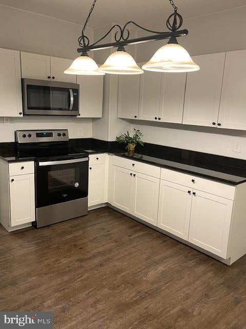 300 W MIDDLE STREET