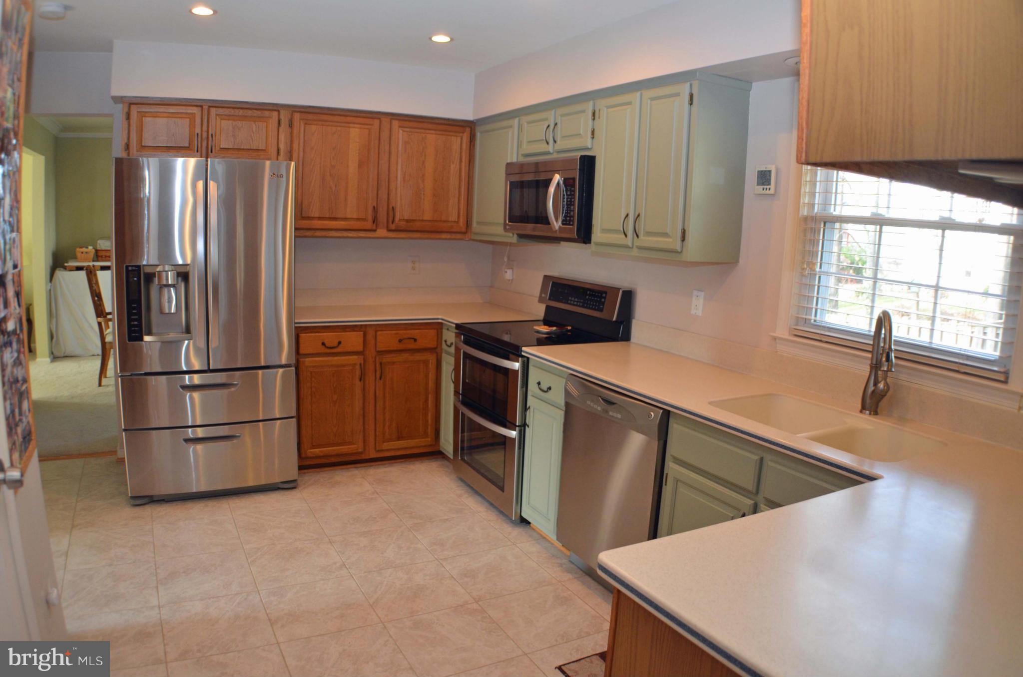 FOX MILL ESTATES - Residential