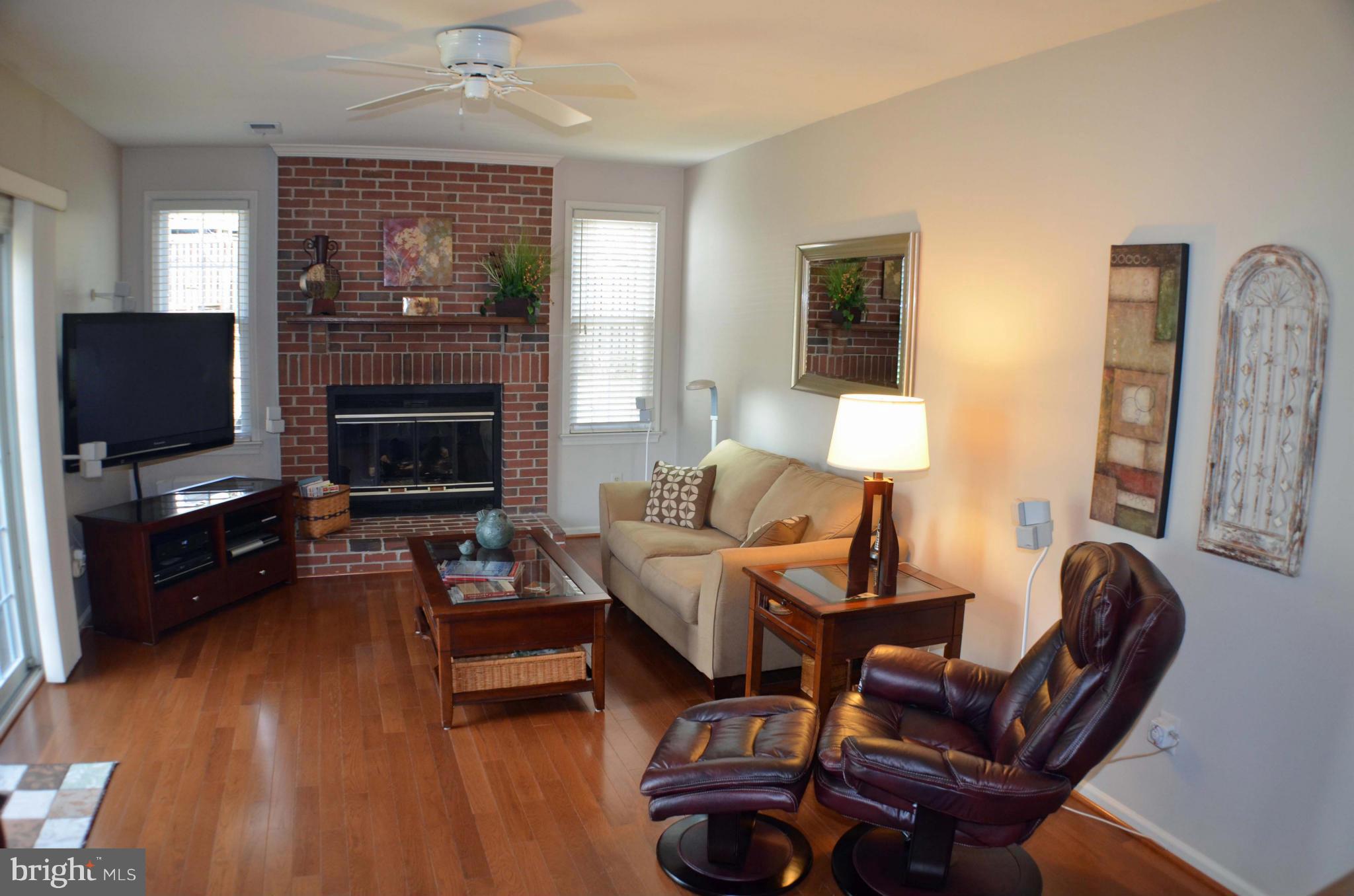 FOX MILL ESTATES - Residential