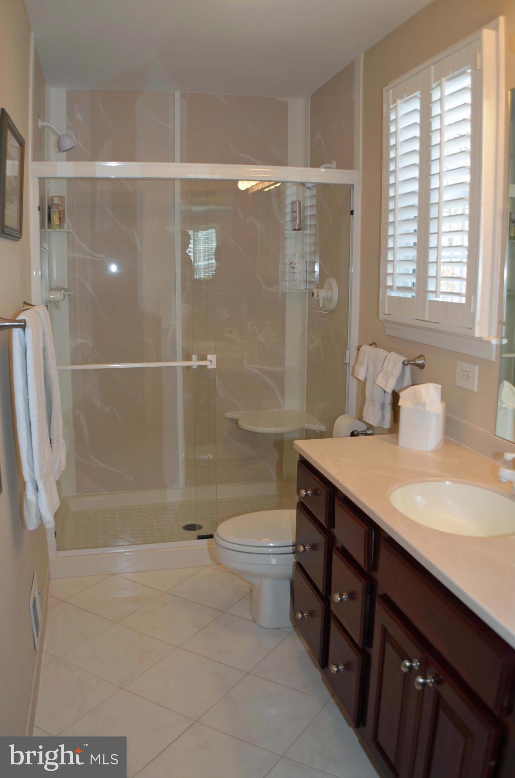 FOX MILL ESTATES - Residential