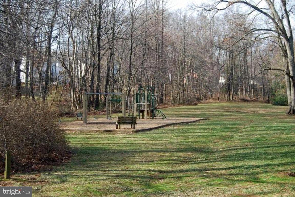 FOX MILL ESTATES - Residential