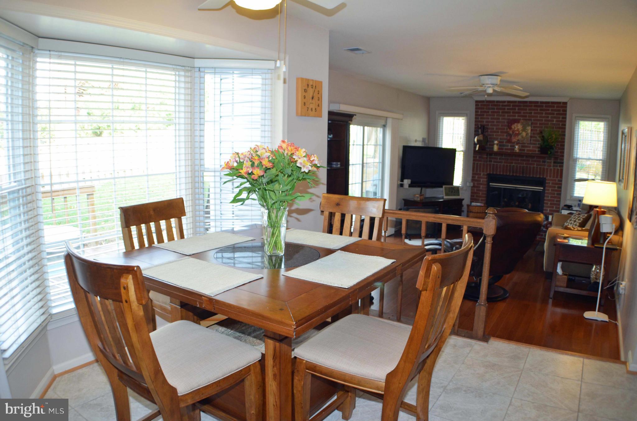 FOX MILL ESTATES - Residential