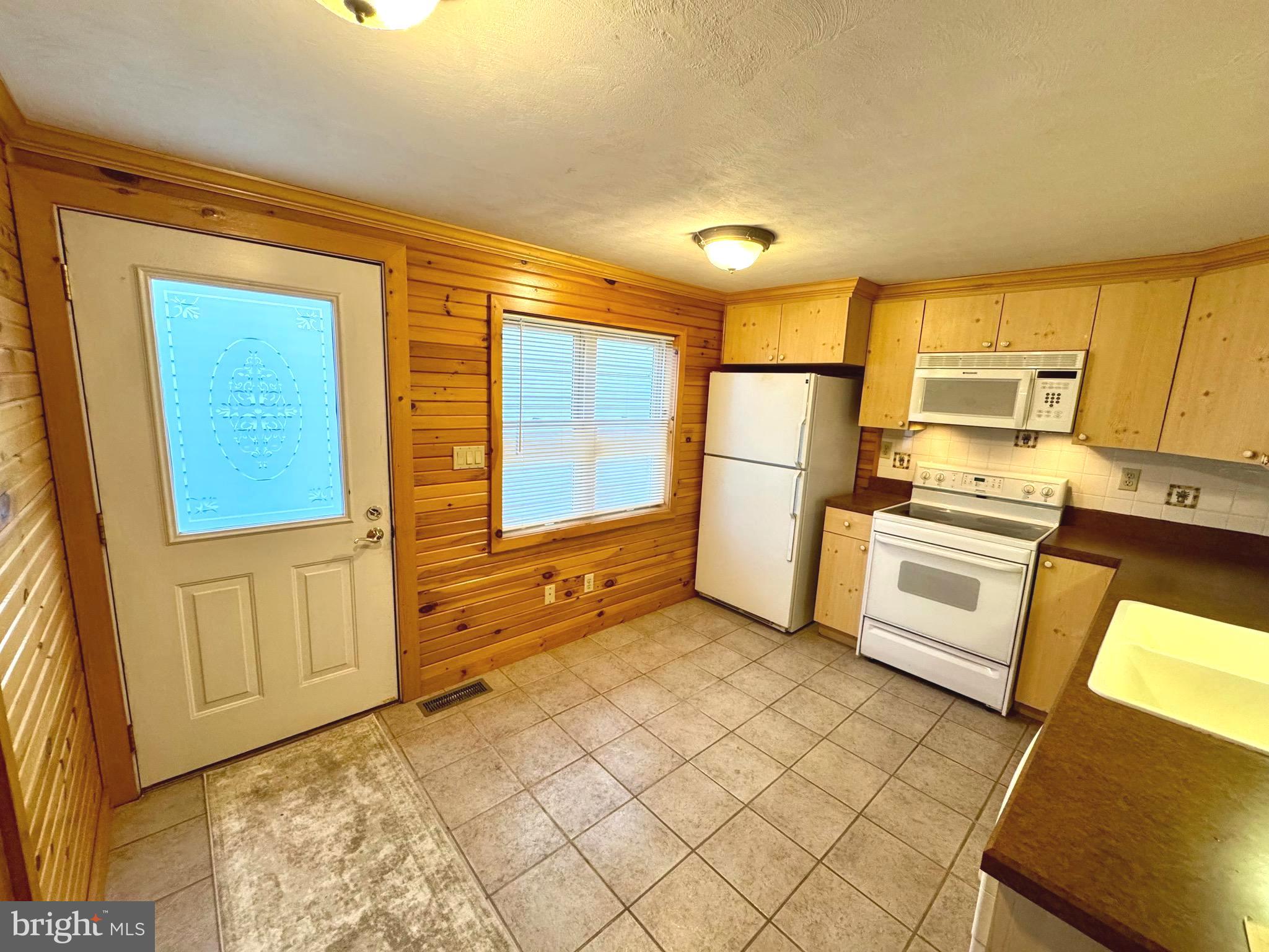 WOODYCREST - Residential