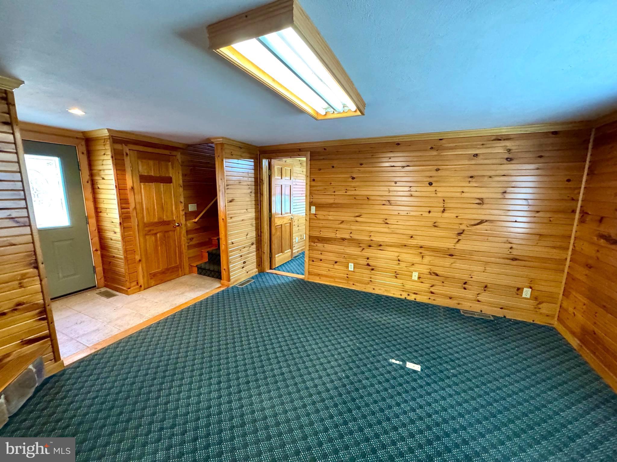 WOODYCREST - Residential