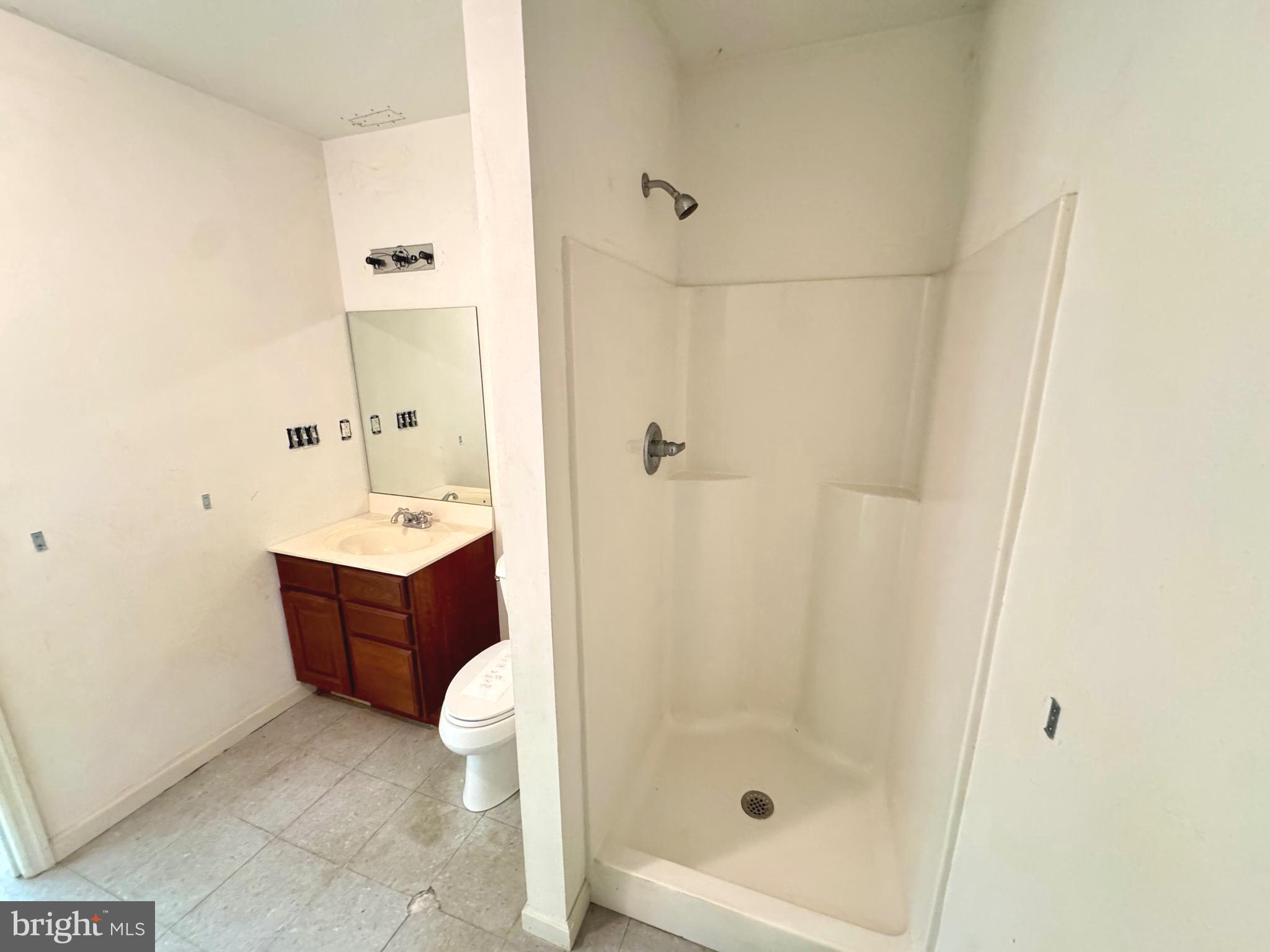 WOODYCREST - Residential