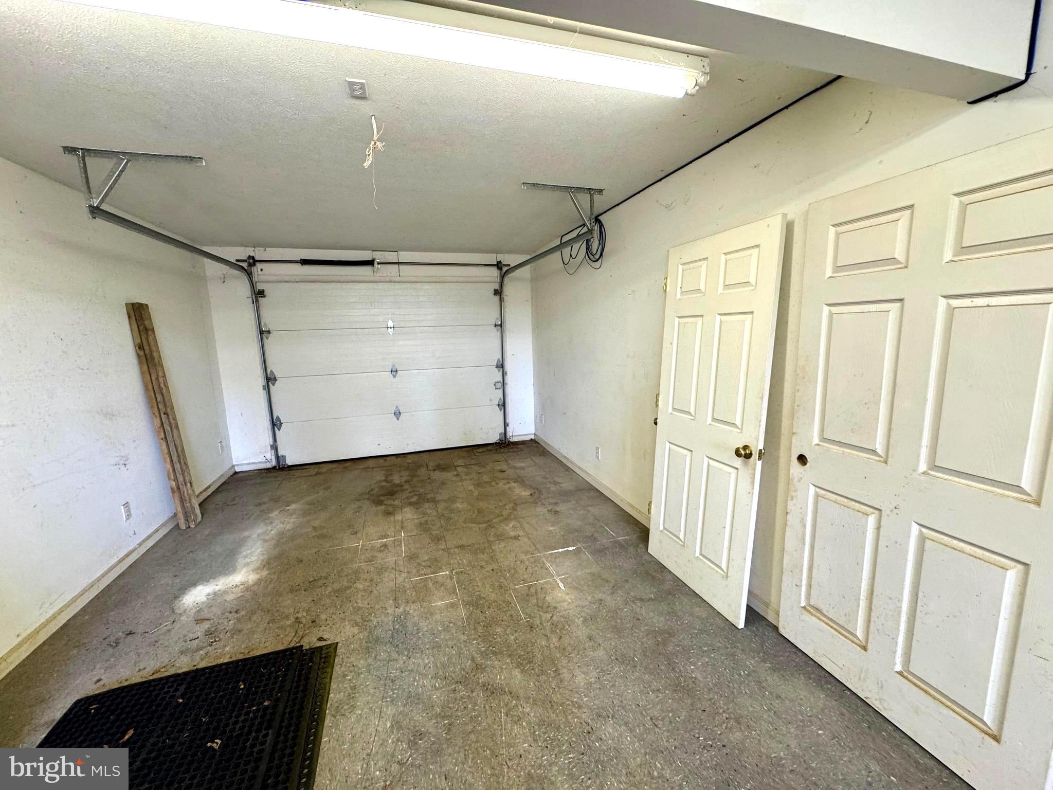 WOODYCREST - Residential