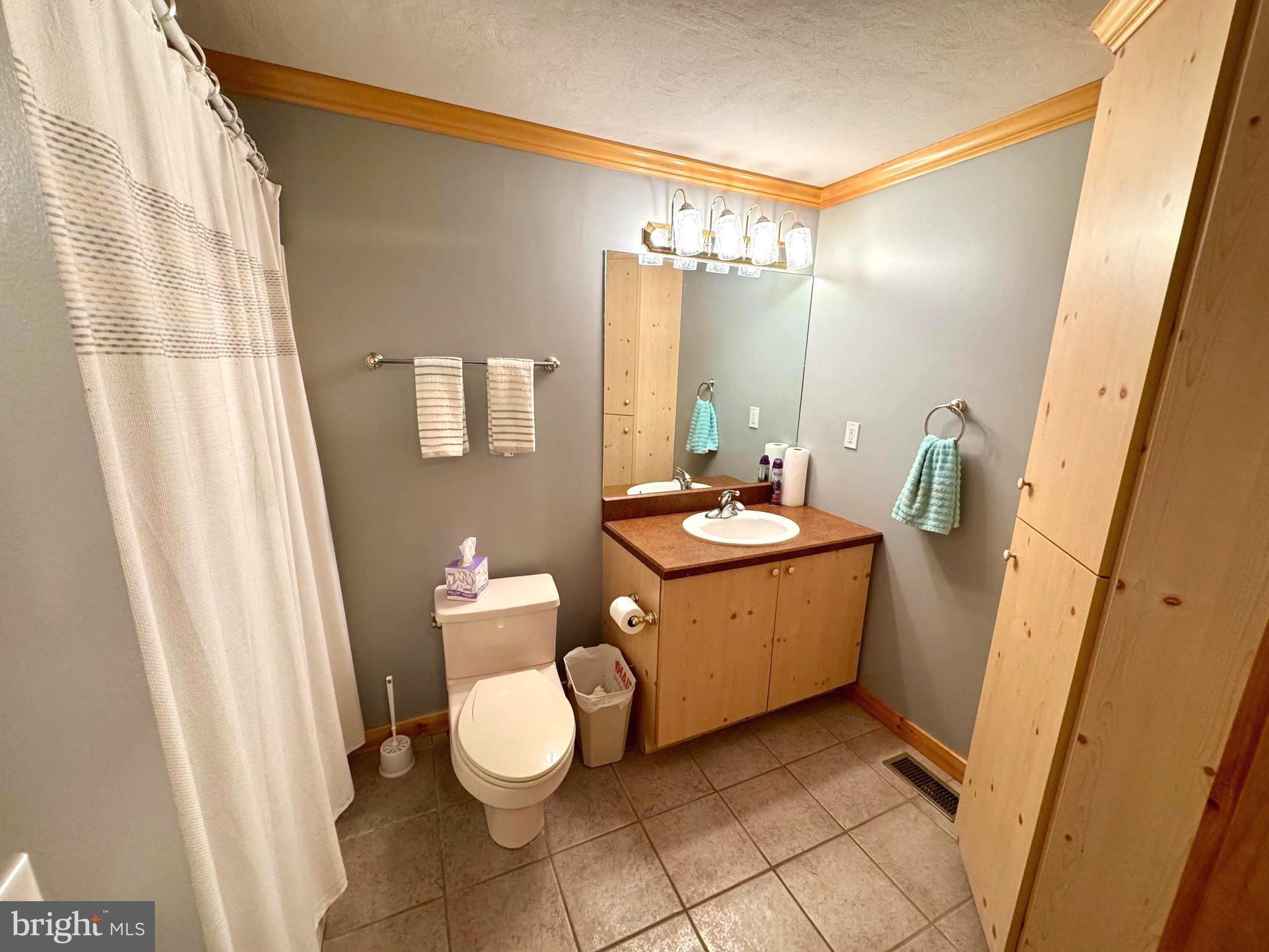 WOODYCREST - Residential