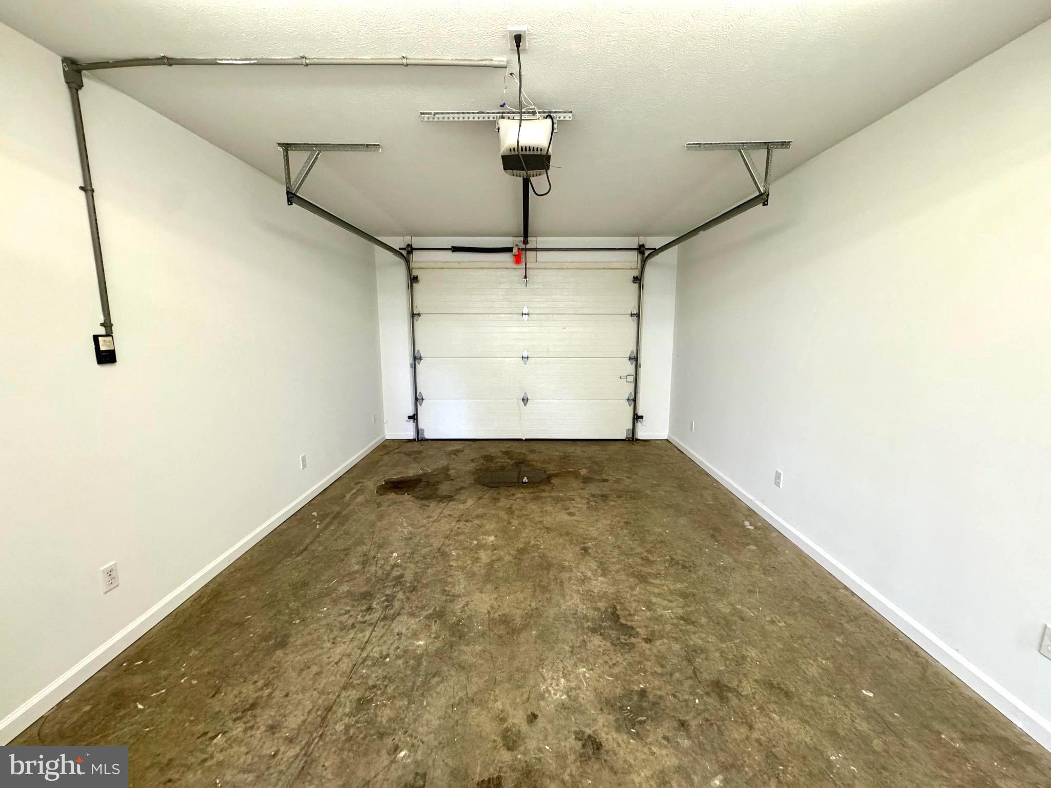 WOODYCREST - Residential