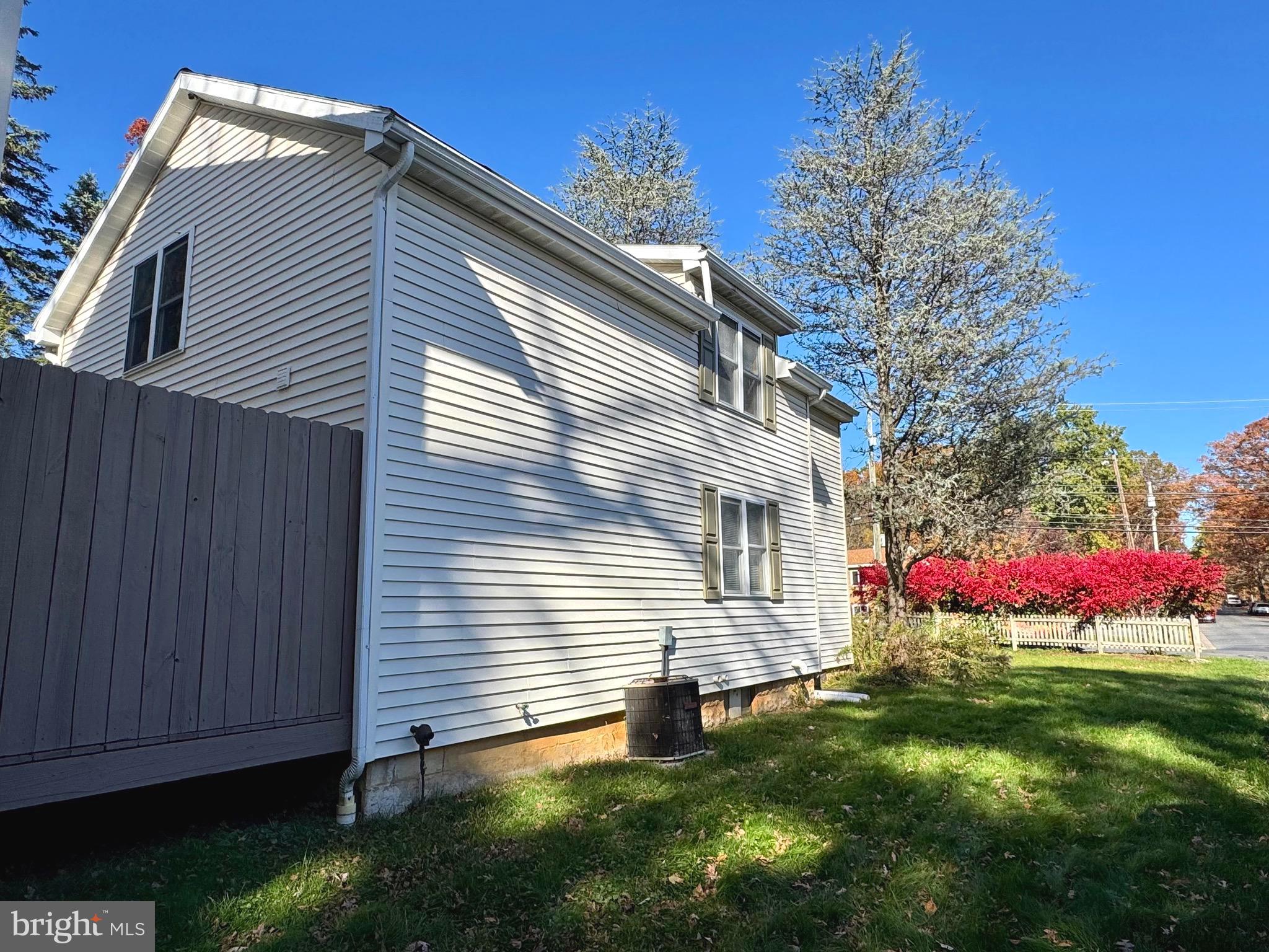 WOODYCREST - Residential