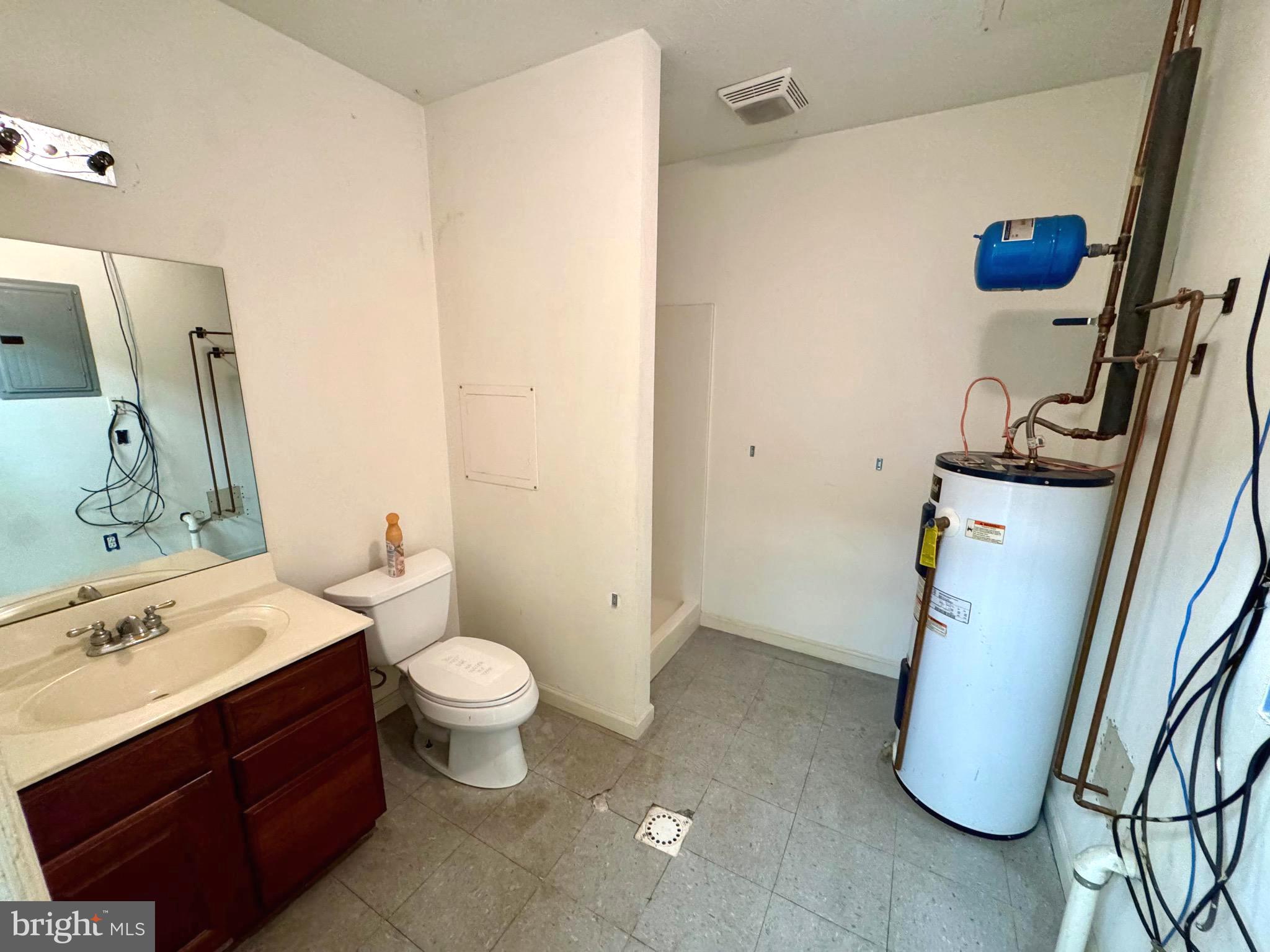 WOODYCREST - Residential