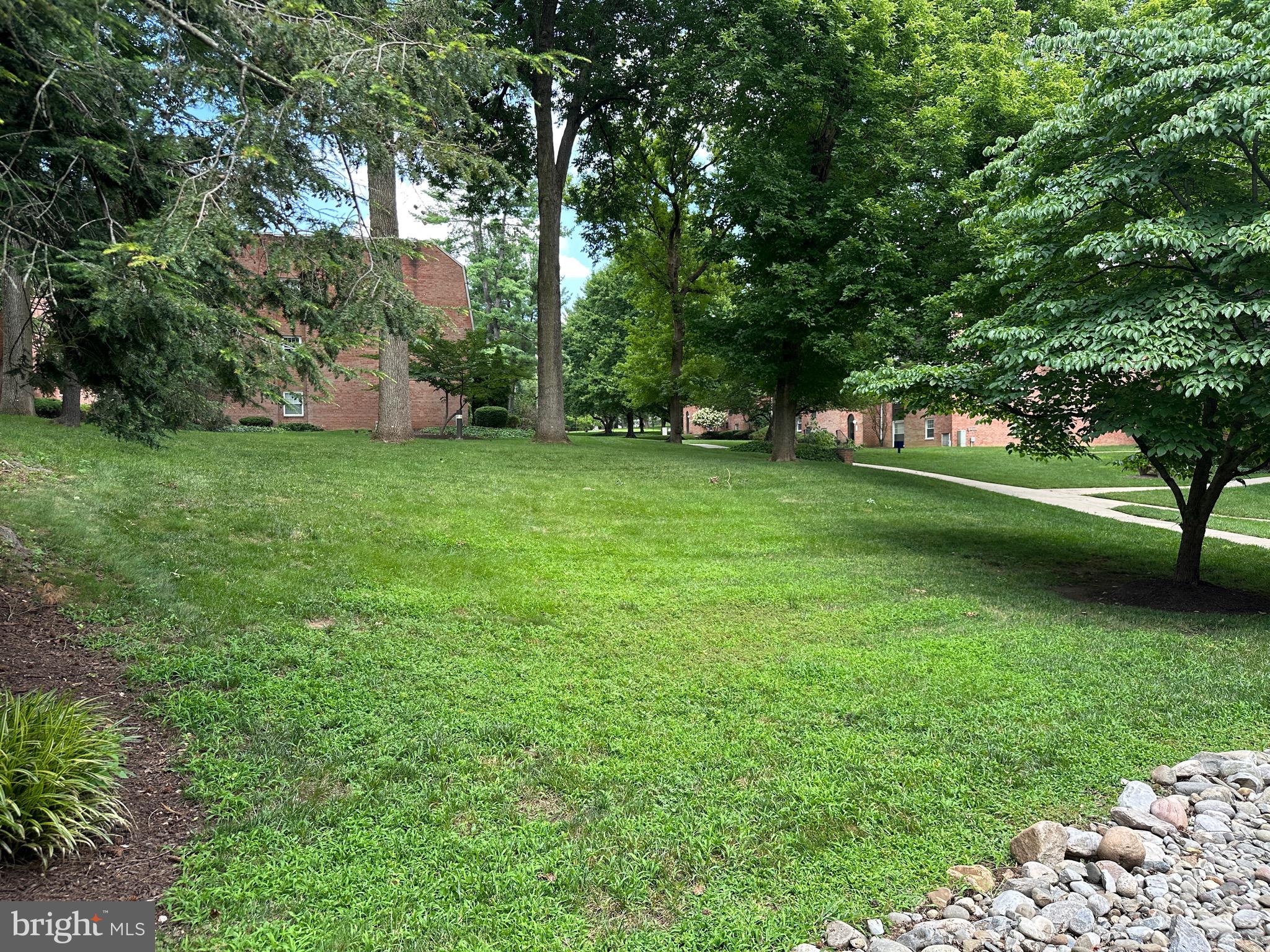 EAST FALLS - Residential