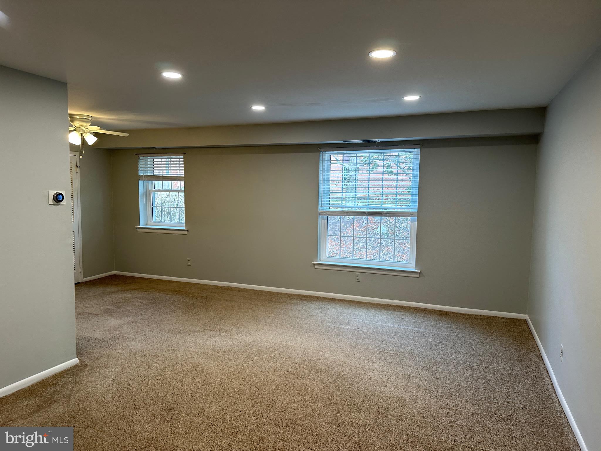 EAST FALLS - Residential