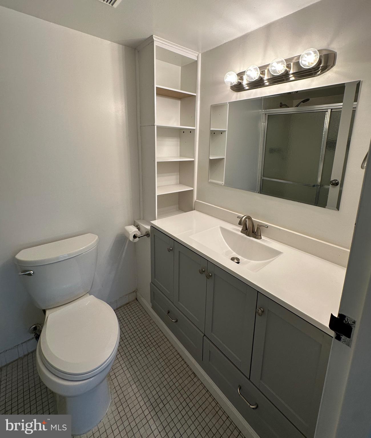 EAST FALLS - Residential