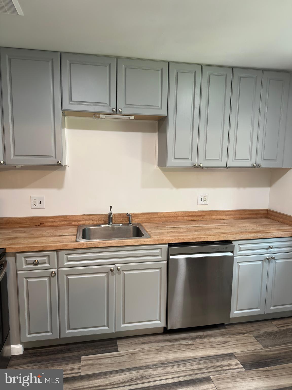 EAST FALLS - Residential