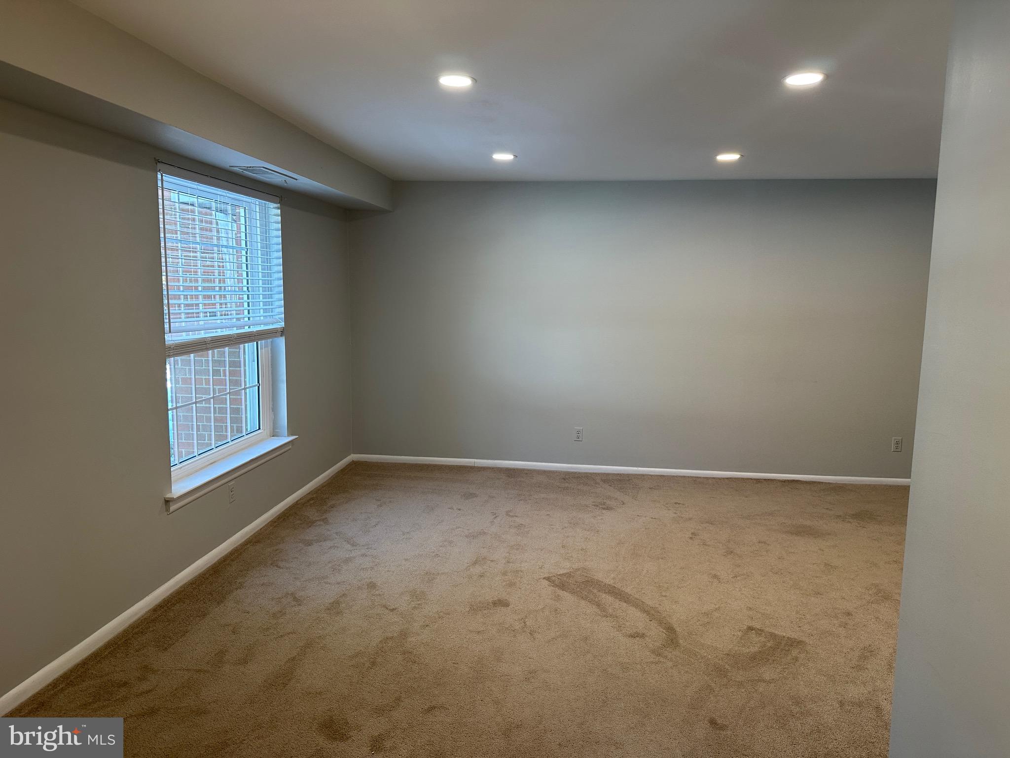 EAST FALLS - Residential