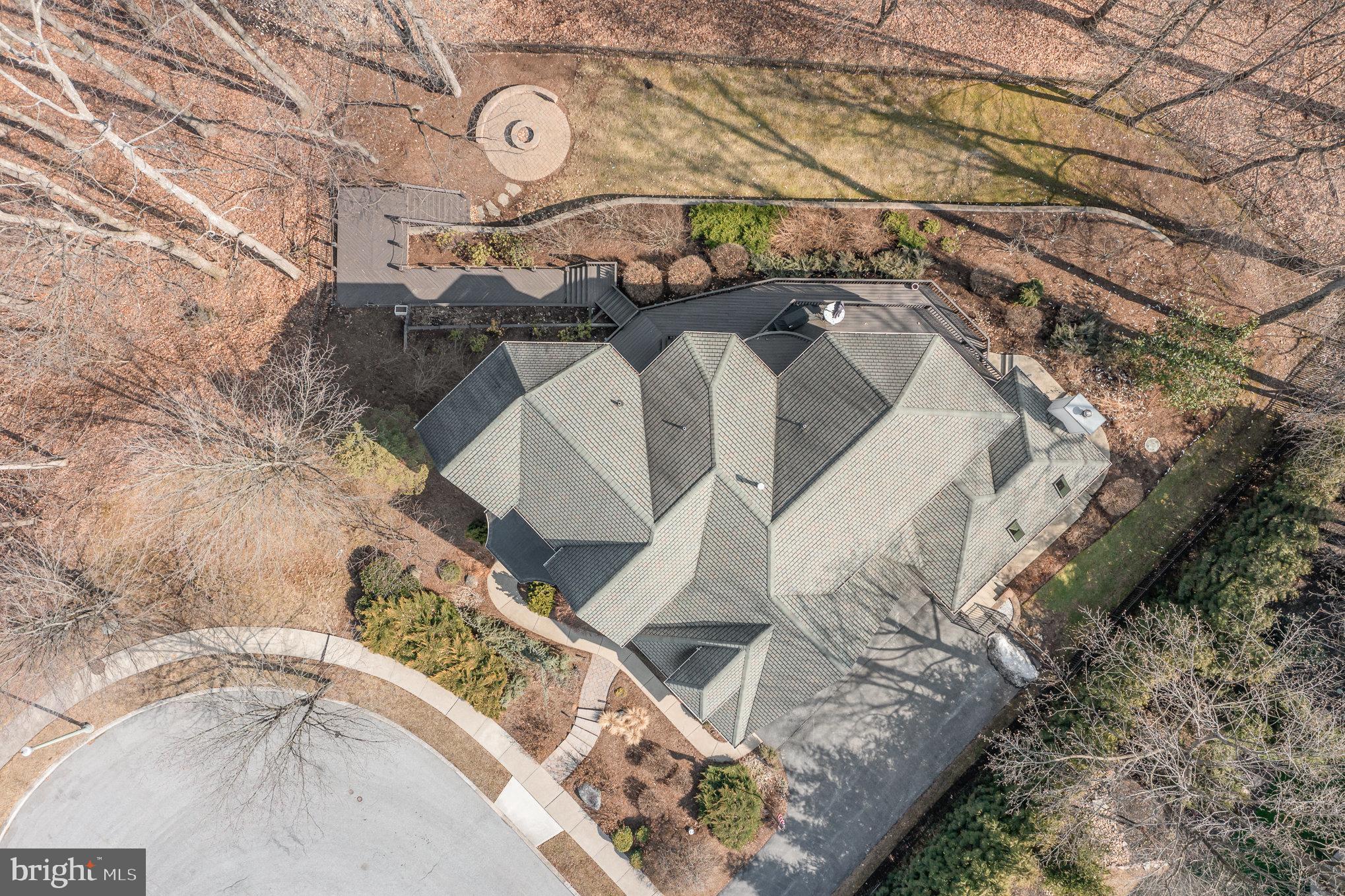 DERRY WOODS - Residential