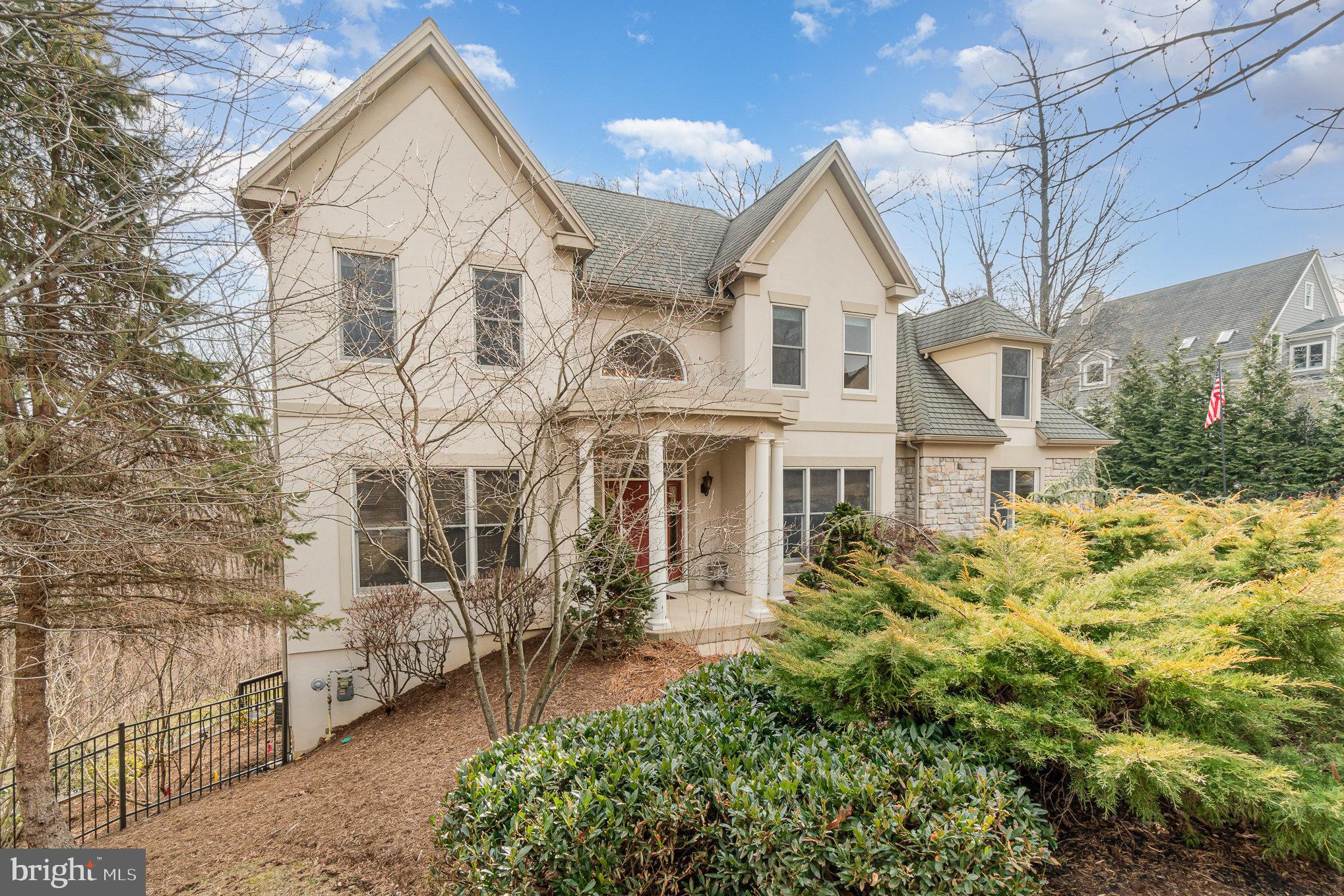 479 ENGLISH IVY COURT