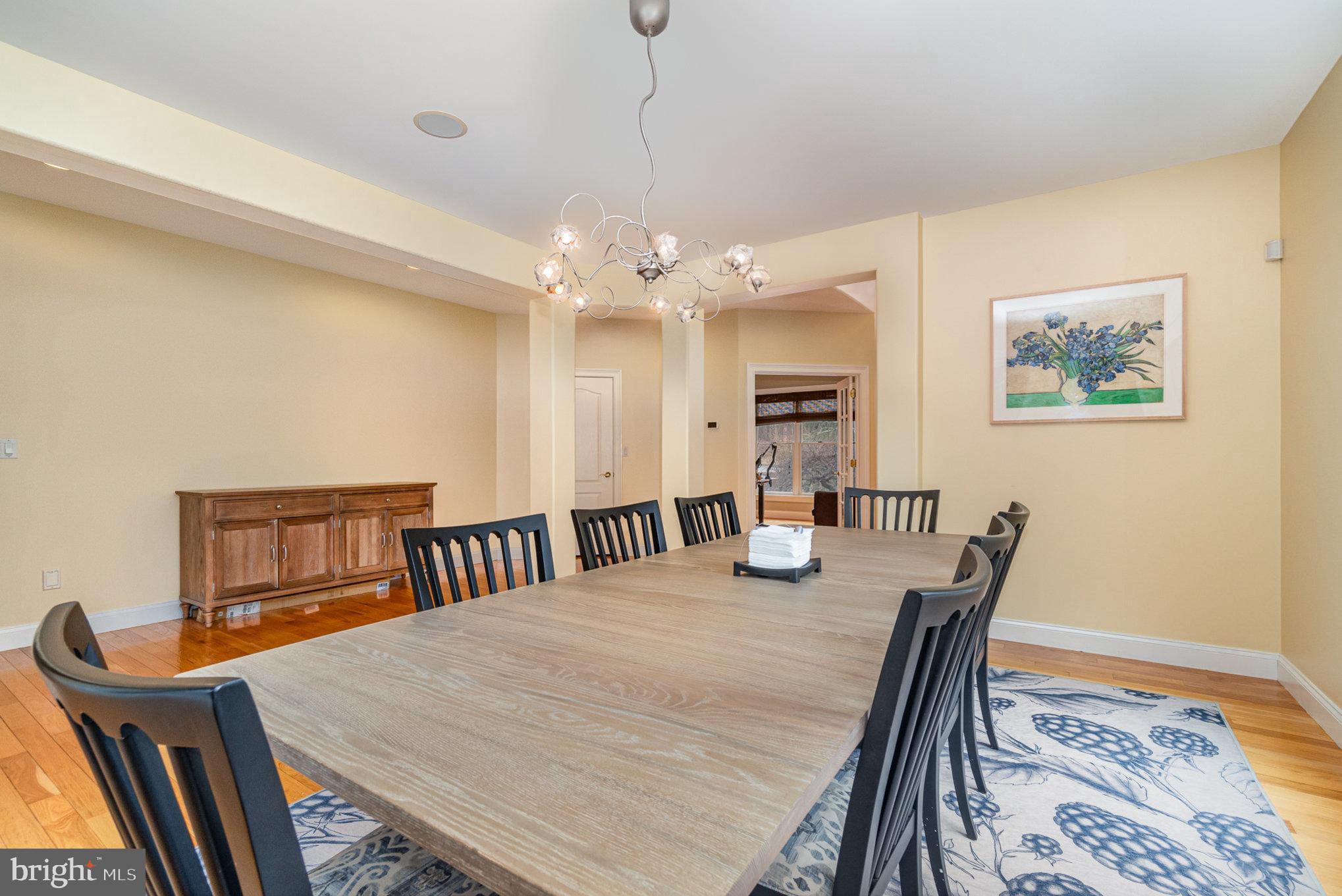 DERRY WOODS - Residential