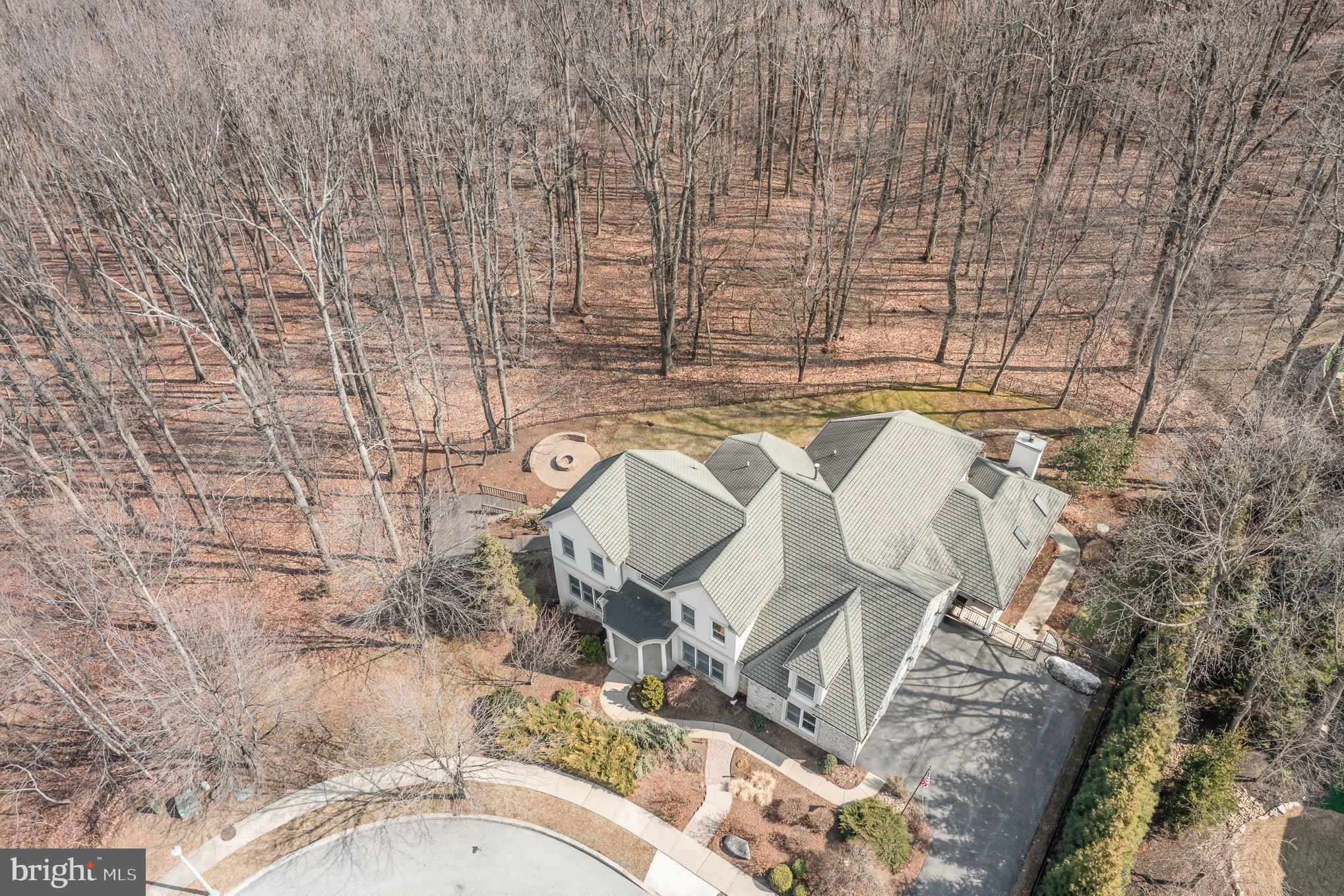 DERRY WOODS - Residential