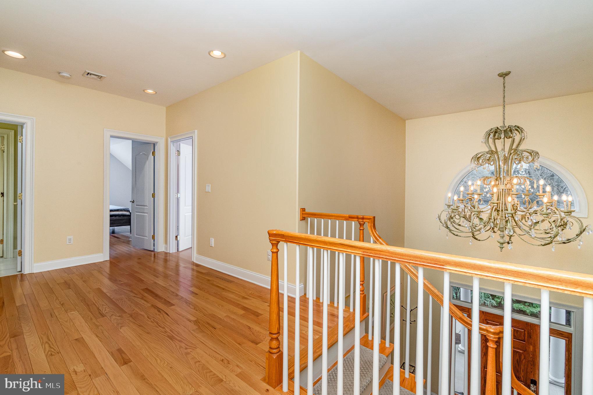 DERRY WOODS - Residential