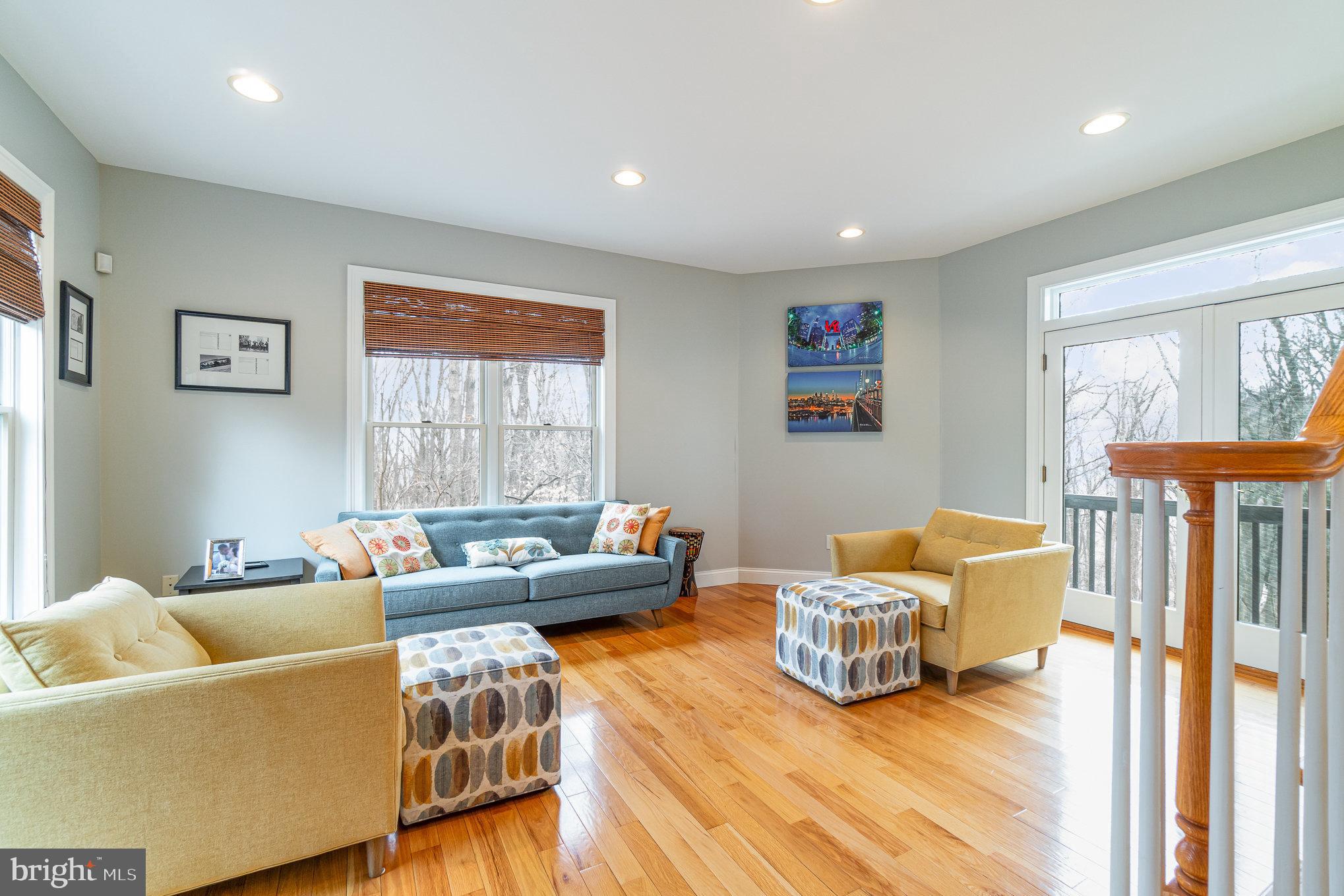 DERRY WOODS - Residential