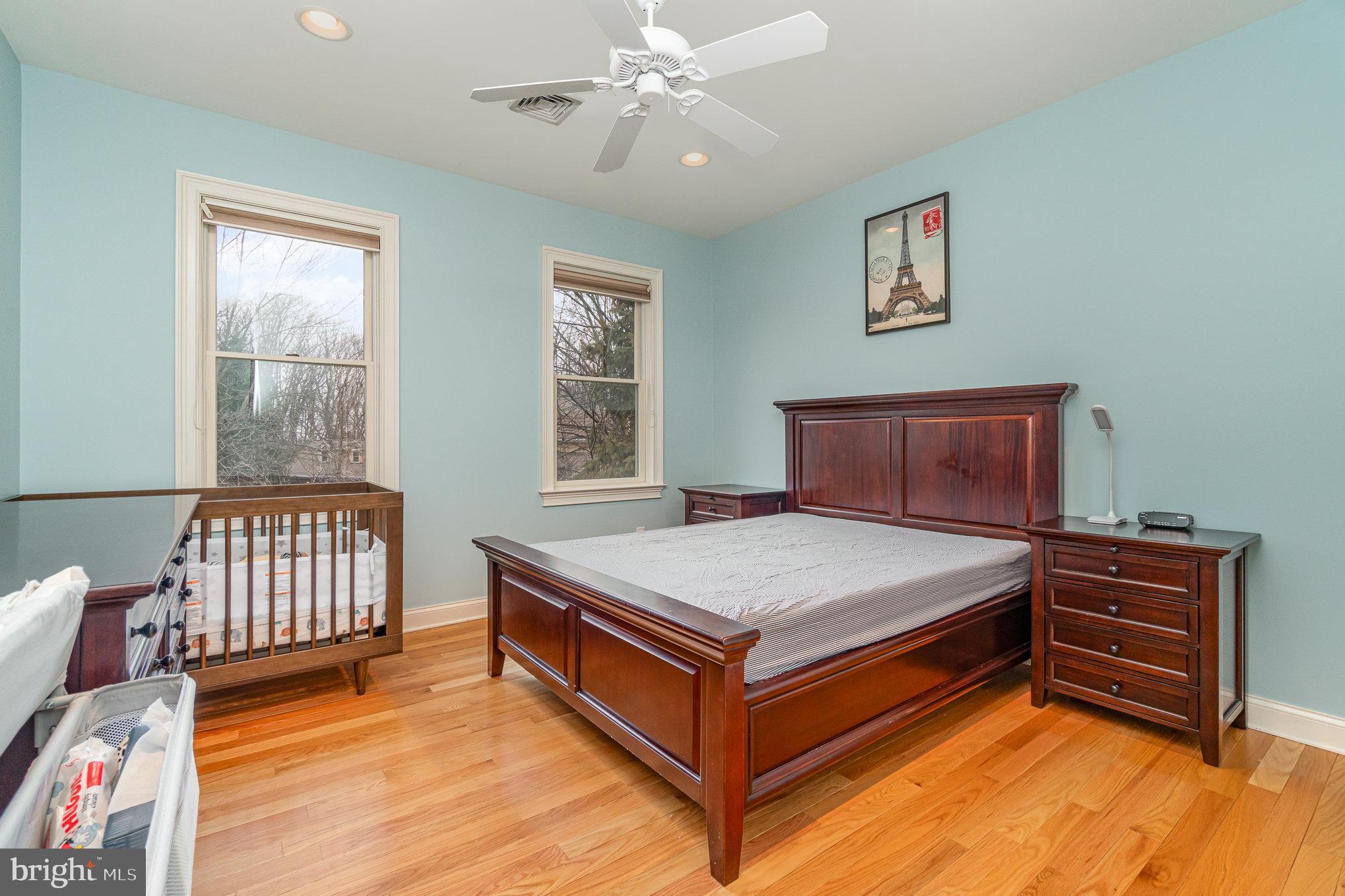 DERRY WOODS - Residential