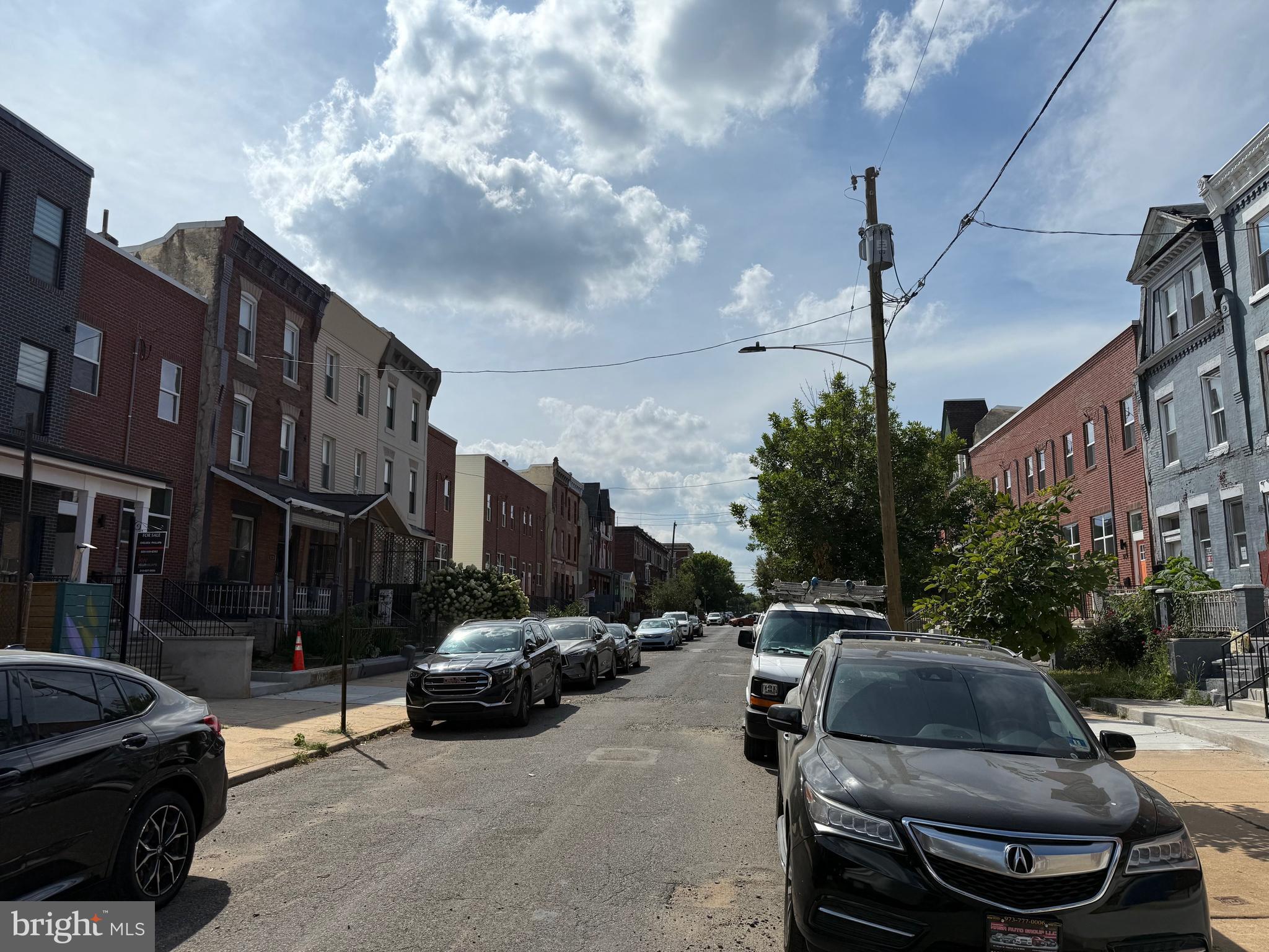 STRAWBERRY MANSION - Land