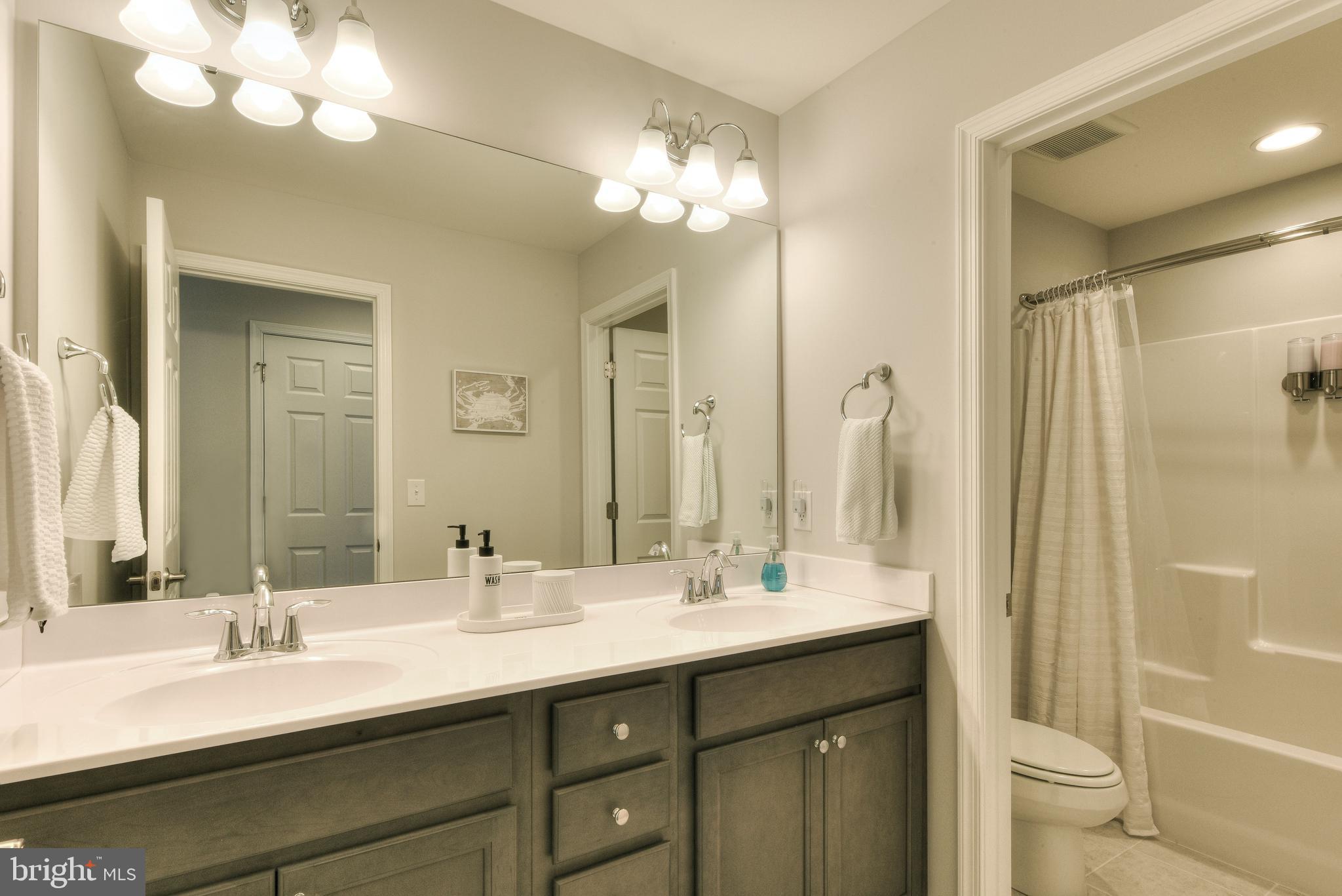 ARBOR-LYN - Residential