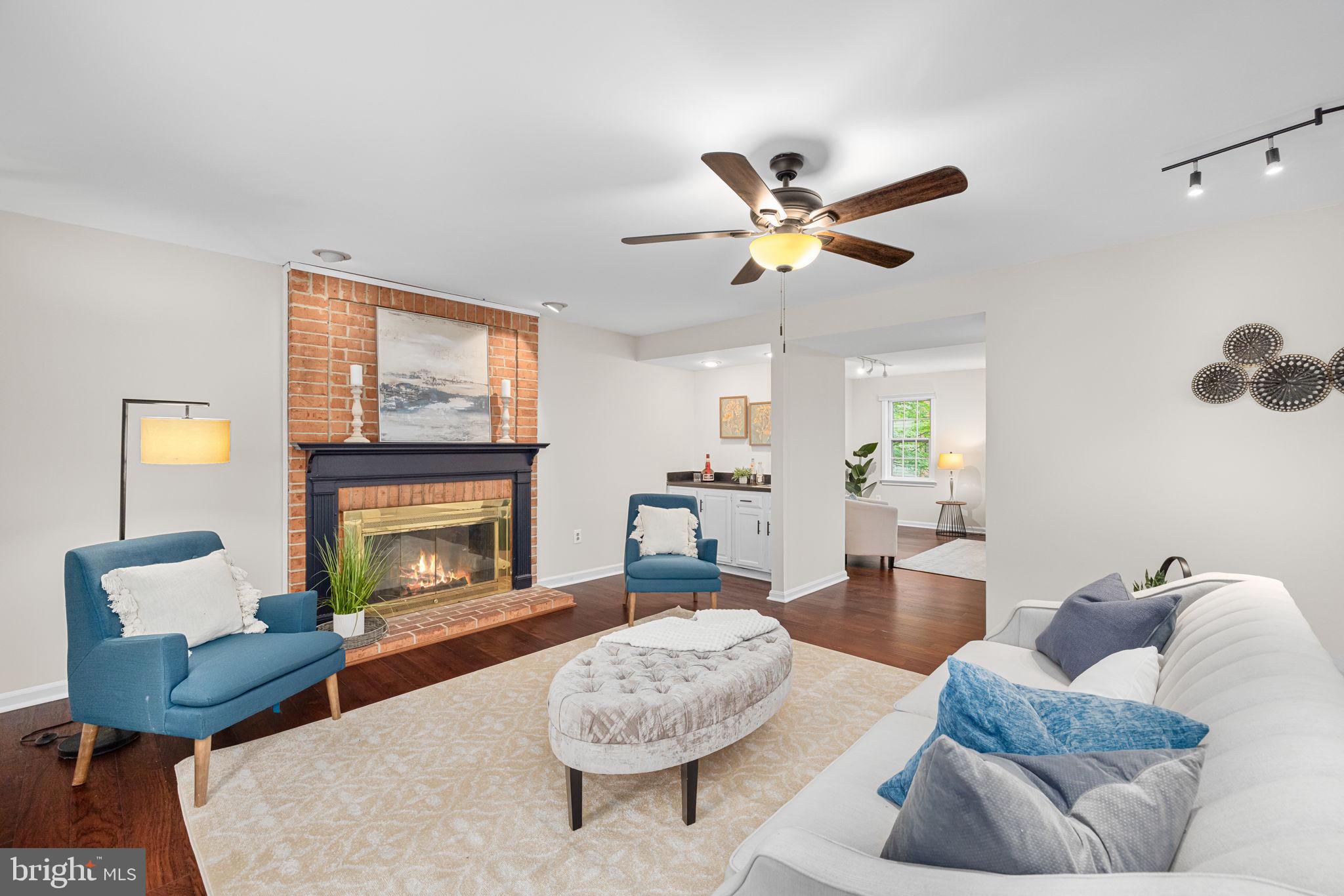 1517 SNUGHILL COURT