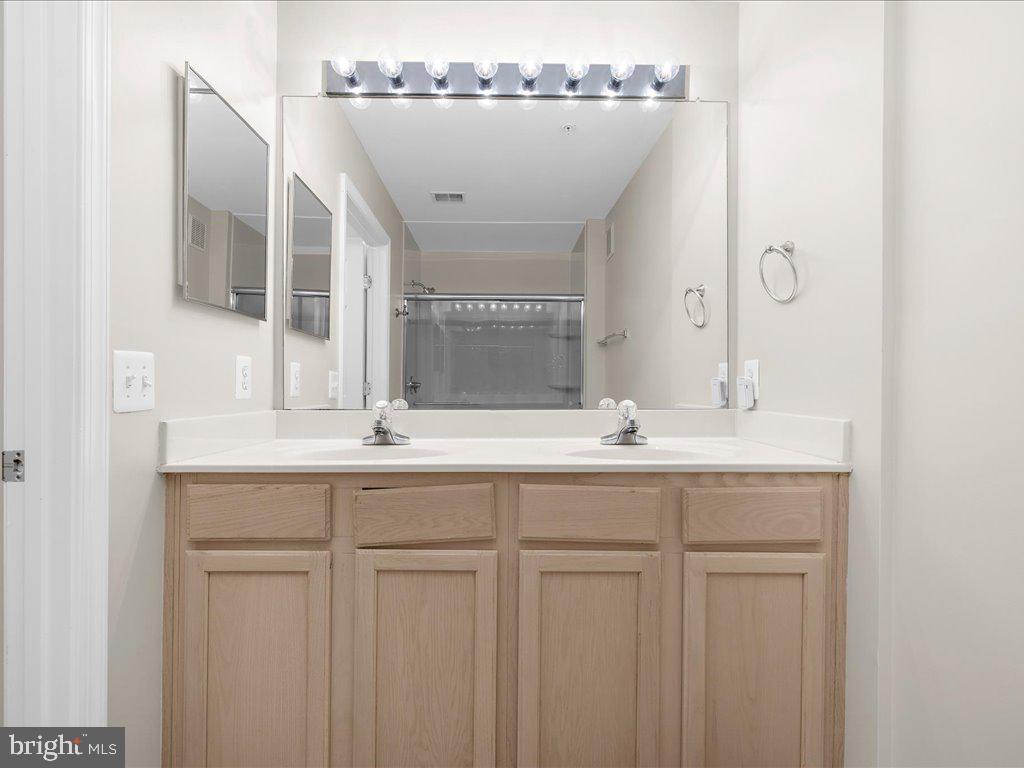 SCOTTS CROSSING - Residential