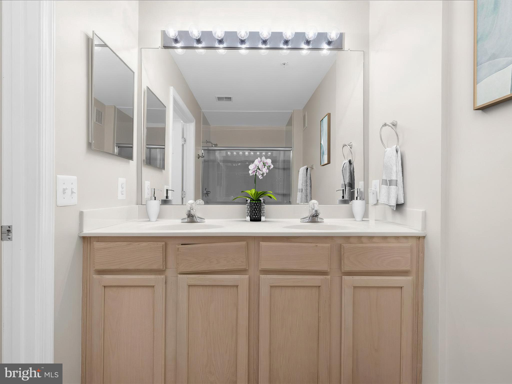 SCOTTS CROSSING - Residential