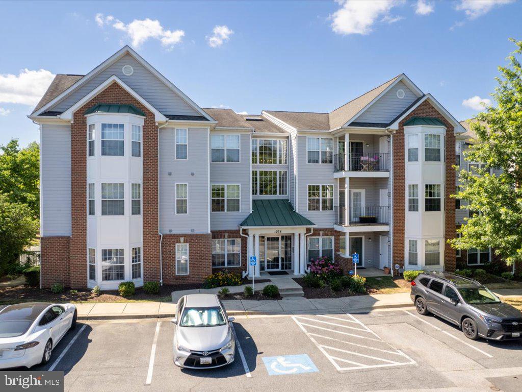 SCOTTS CROSSING - Residential