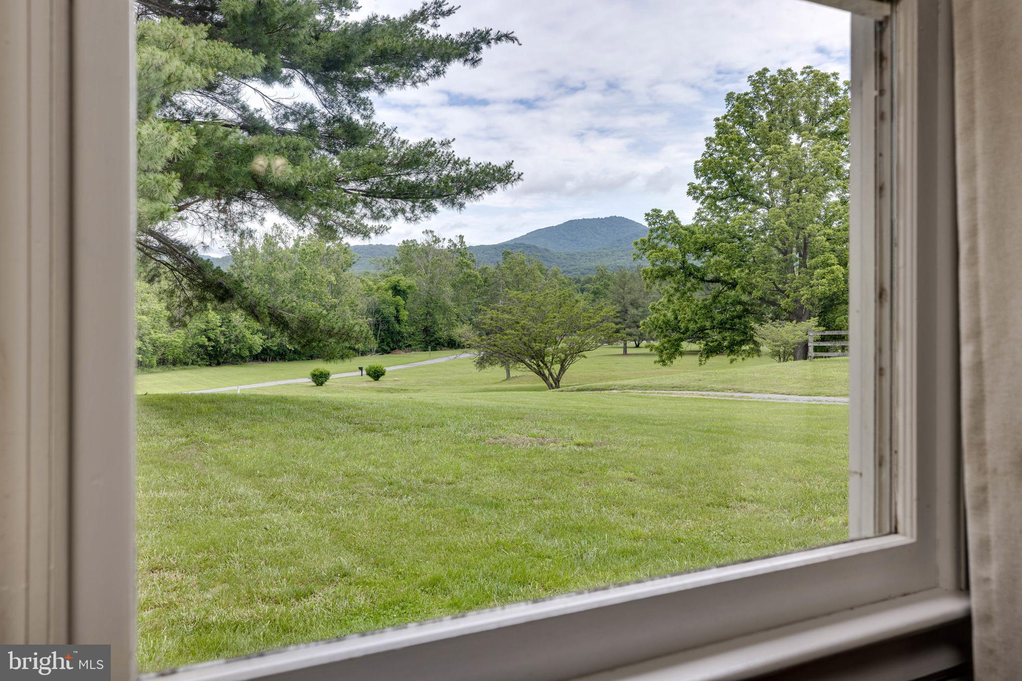 235 PARKVIEW ESTATES ROAD