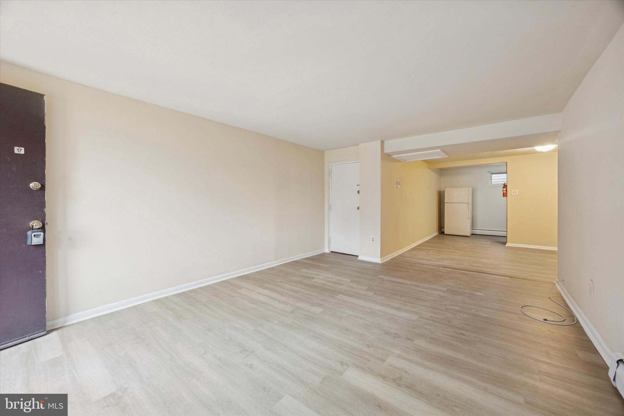 100 E GLENOLDEN AVENUE D-17