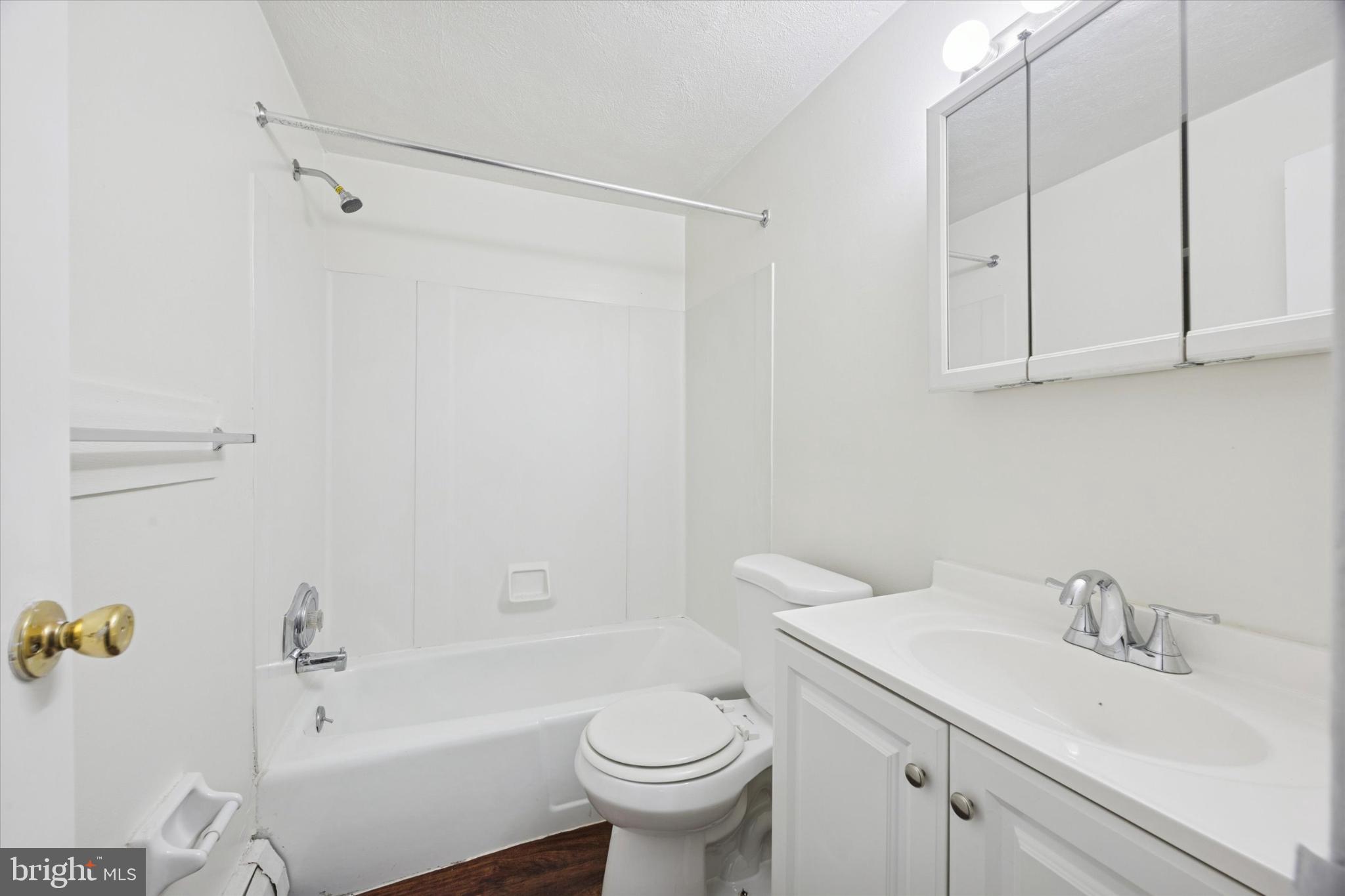 CONTEMPORARY VLG - Residential