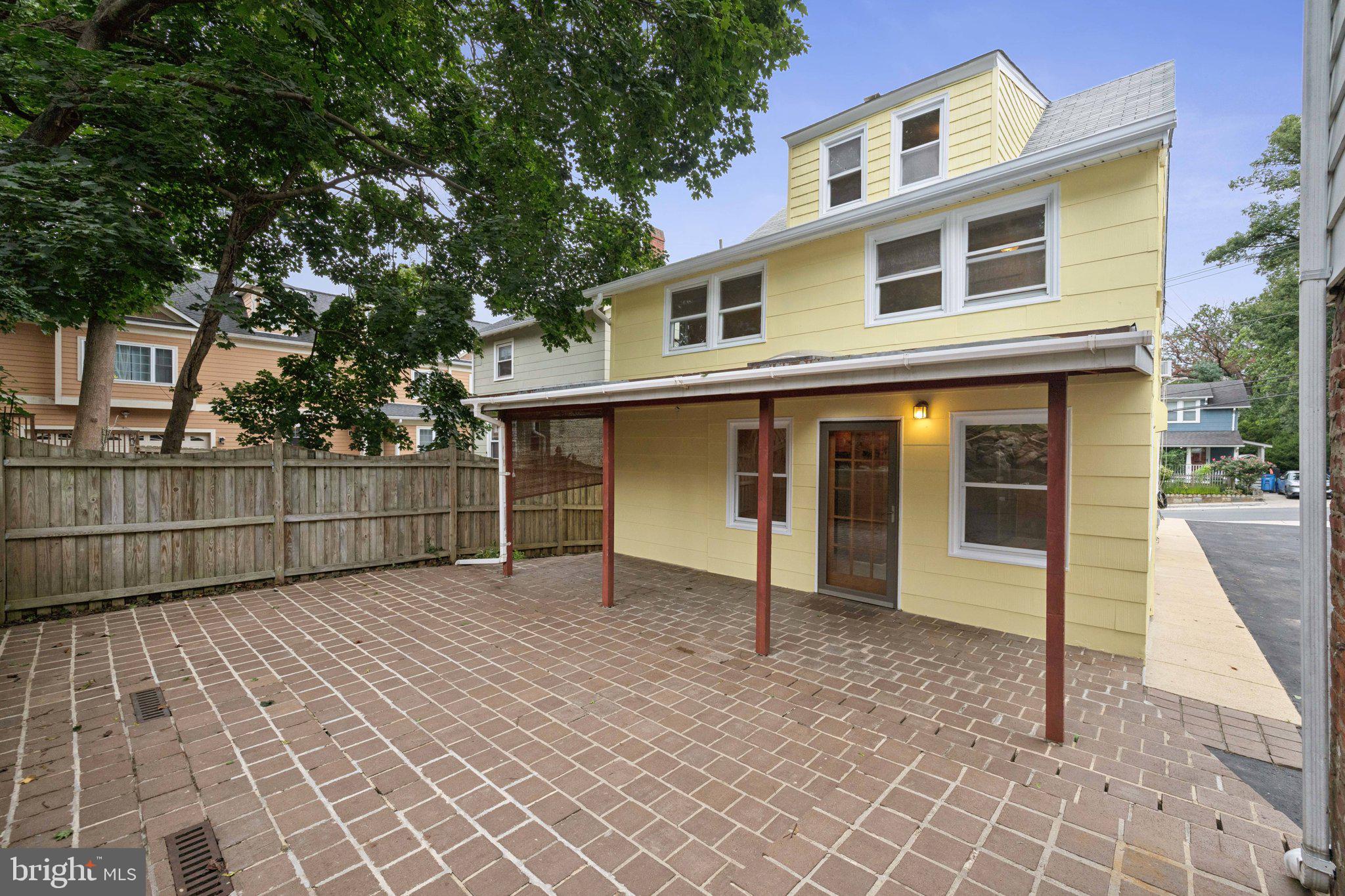 SILVER SPRING - Residential