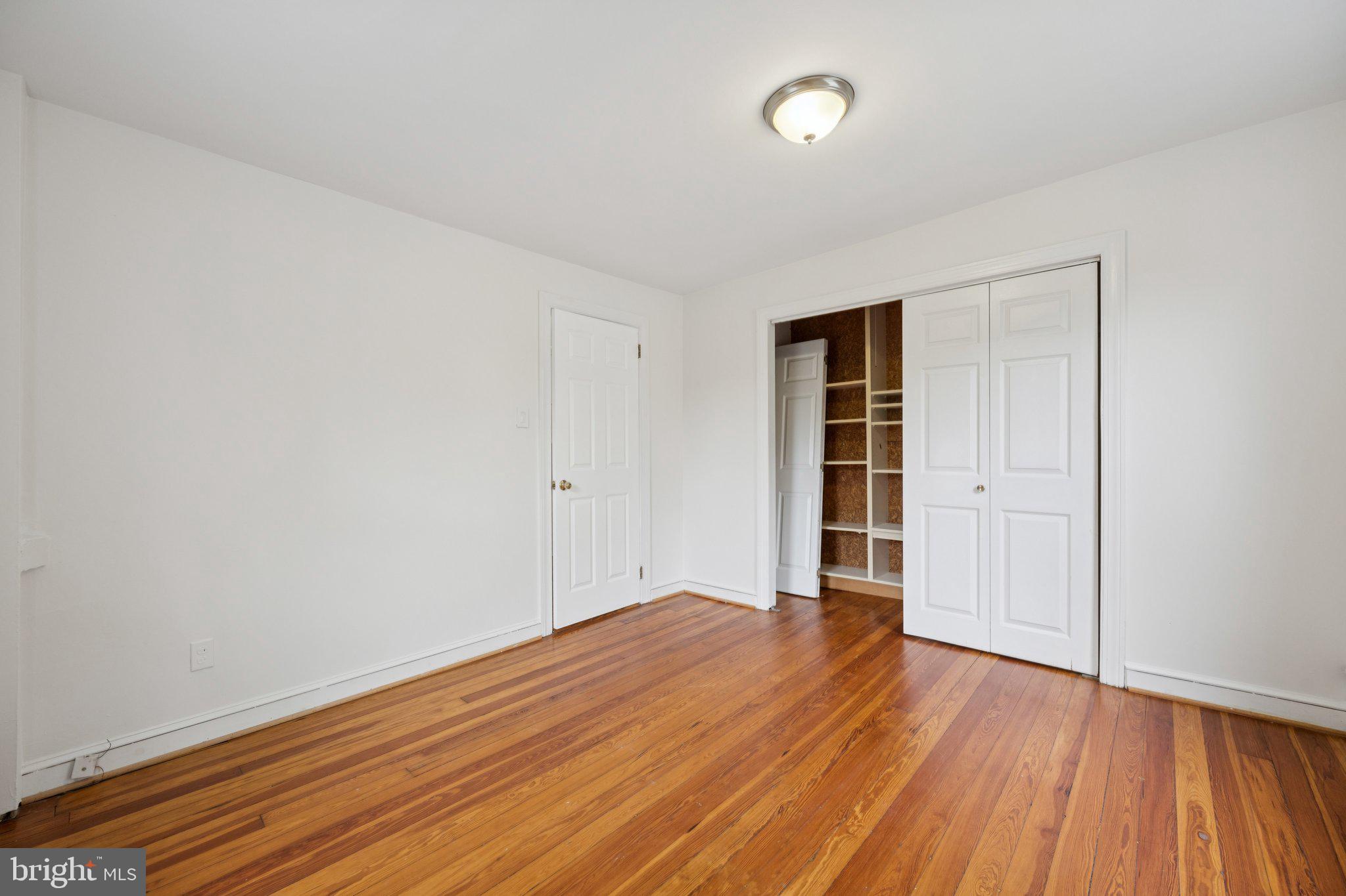 SILVER SPRING - Residential